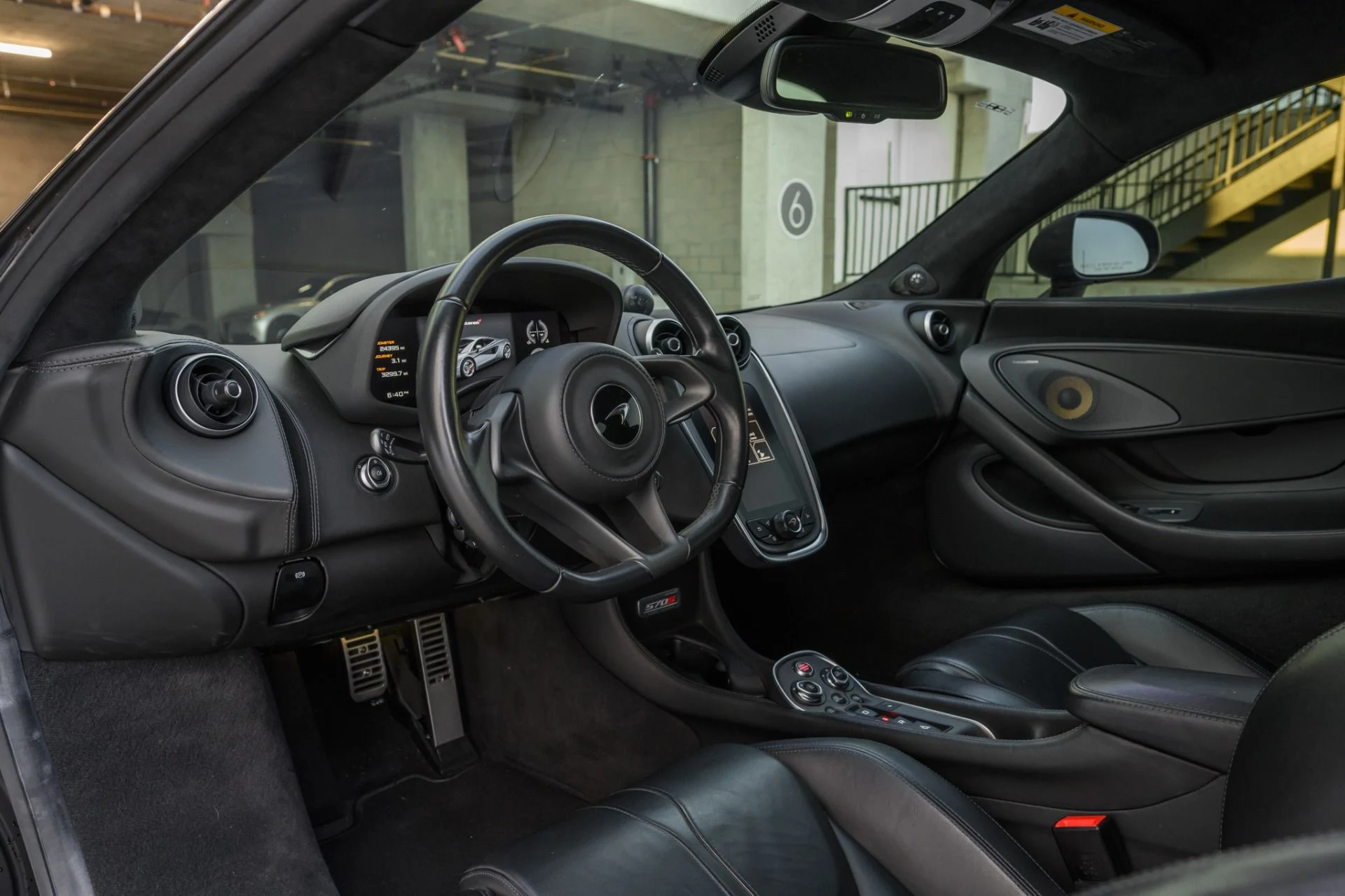 mph009_317954886_Used_2019_Mc_Laren_570_S_1765498605_c2a753bba6