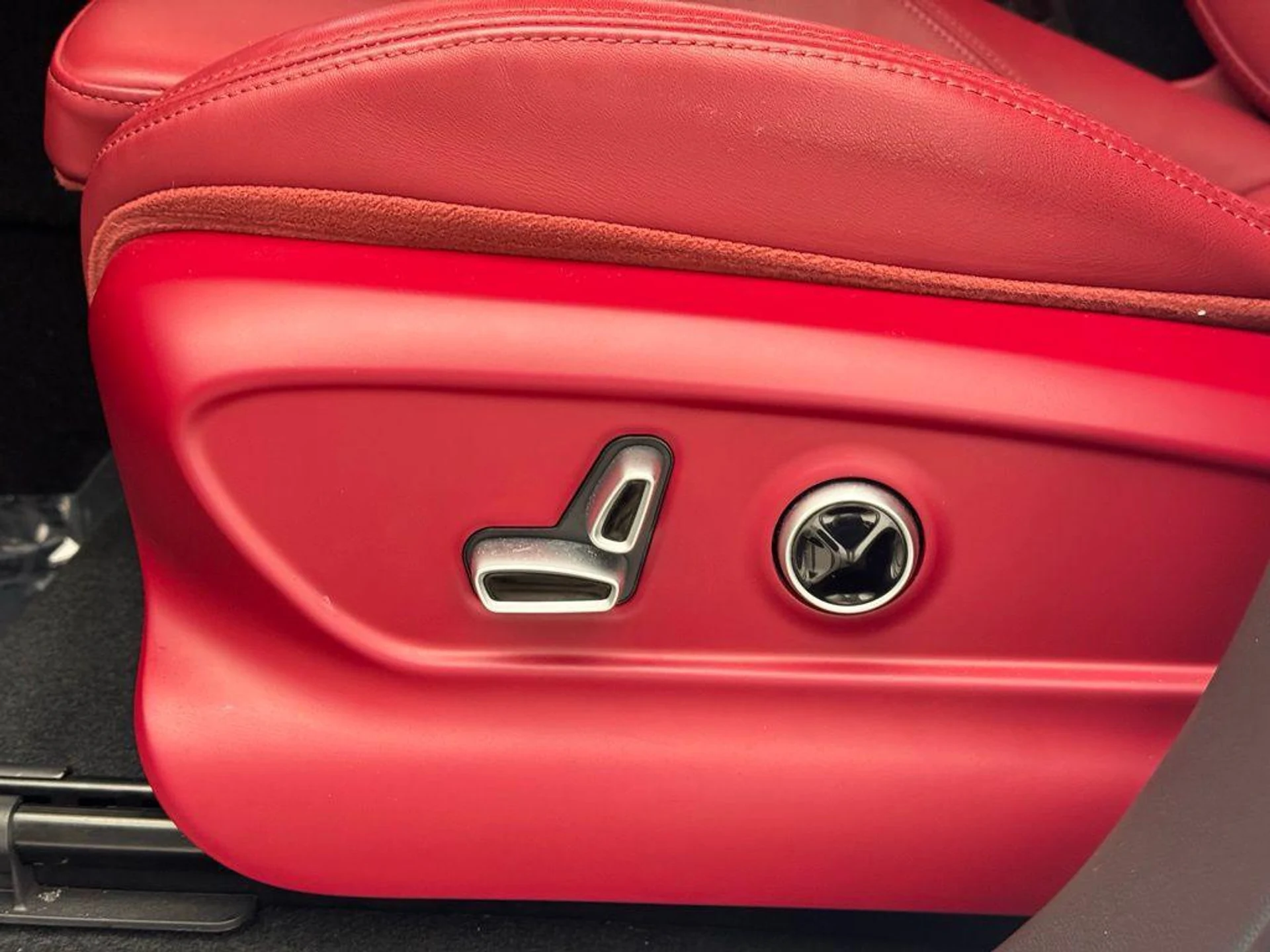 mph009_3180267794_x9_I1jo_A_Nd_WK_0g9_Kt_N_Ds_O_Ooyhjc_3783cf3356