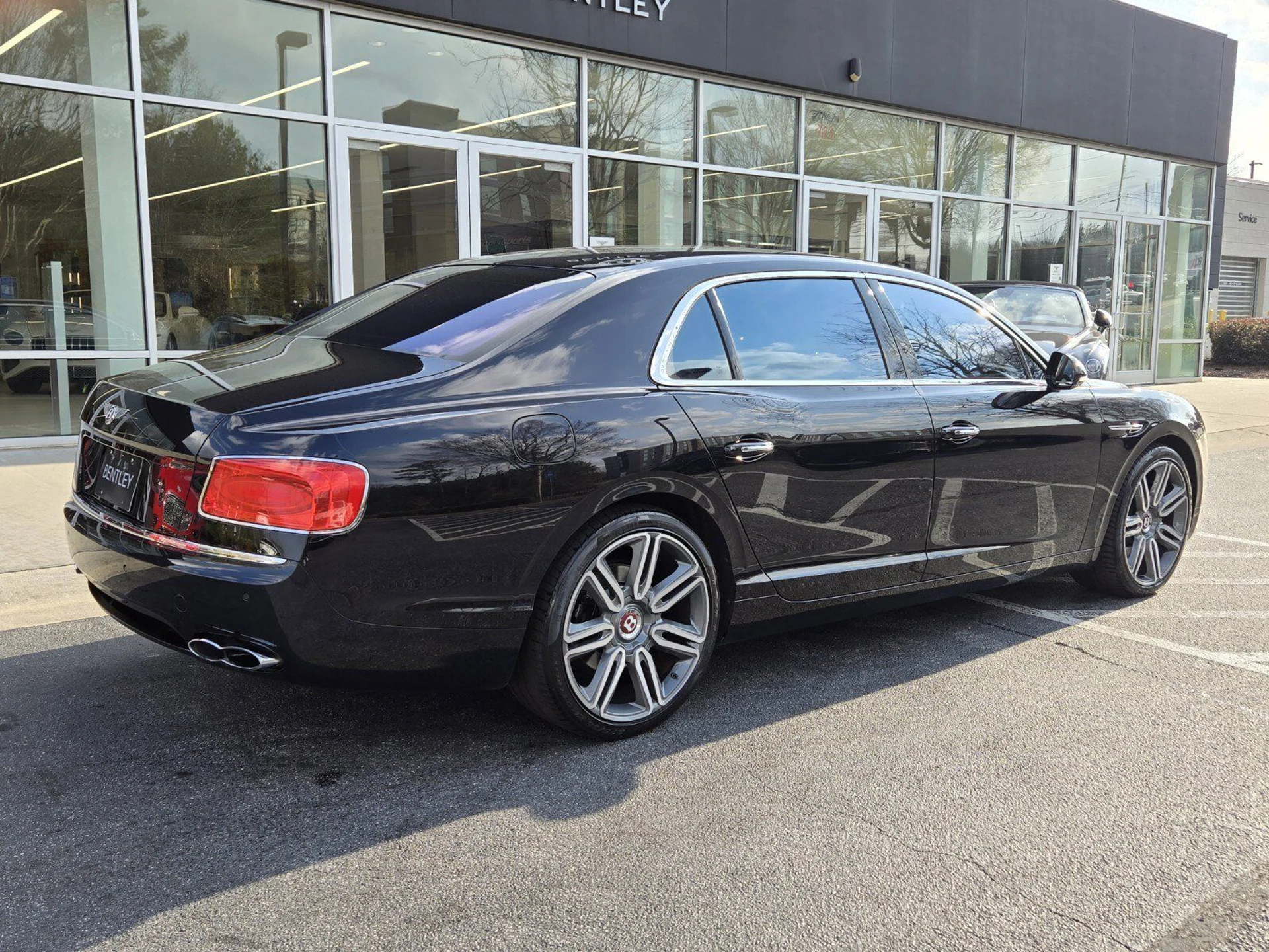 mph009_3186911991_410bf3211681cb3736e9f812bbf466eax_def049abde