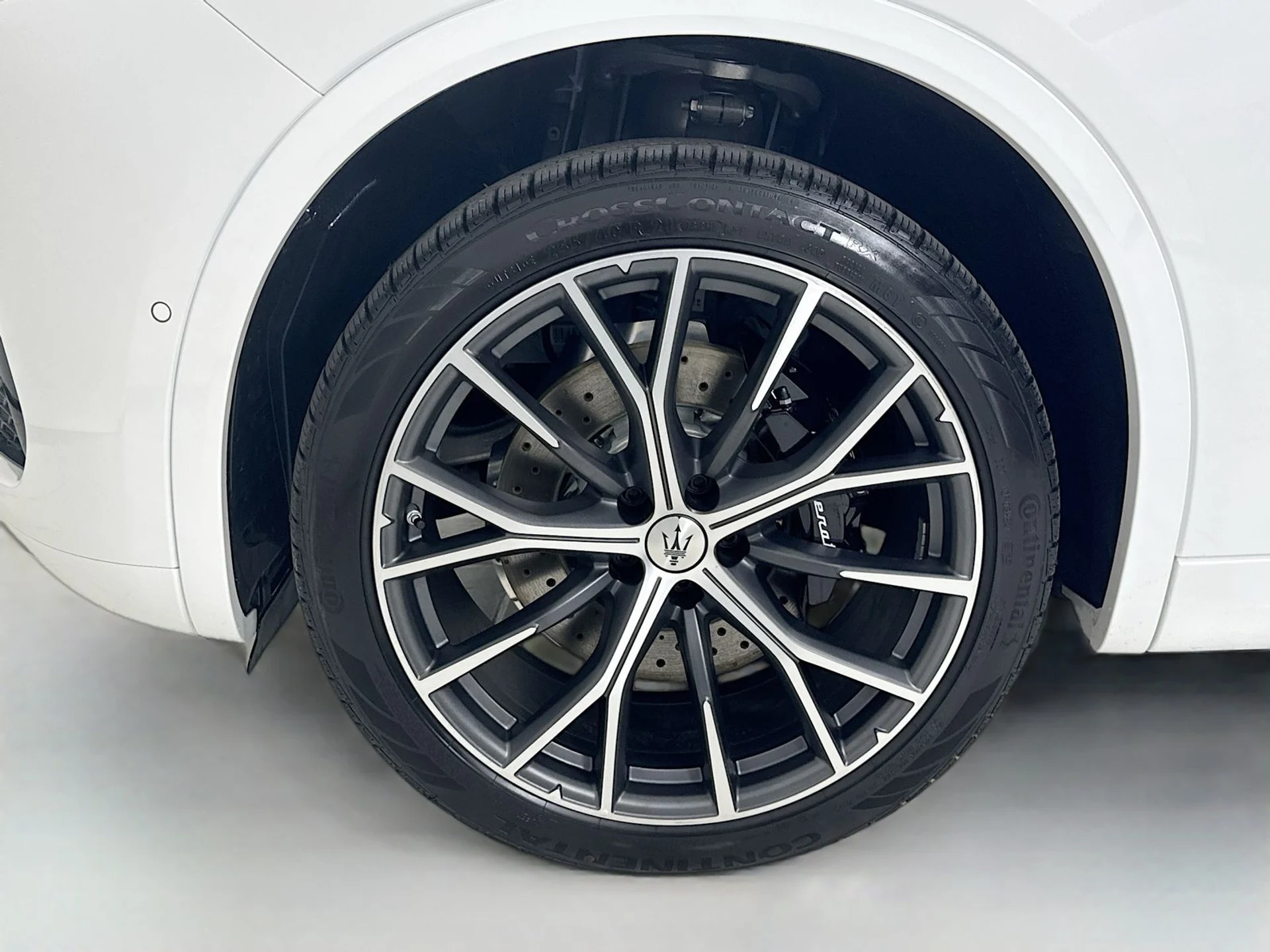 mph009_3188347789_257a557f3620132641b6059fa2fcbe10x_e05799bcd4