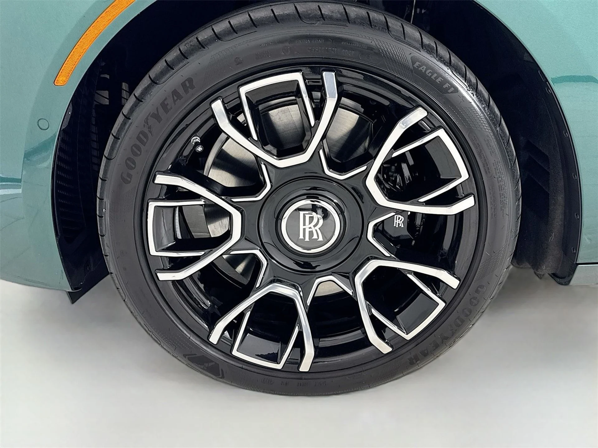 mph009_3196247094_ee90c9879c31619b2dd6e4bb10c3c7f3x_0a259a7094