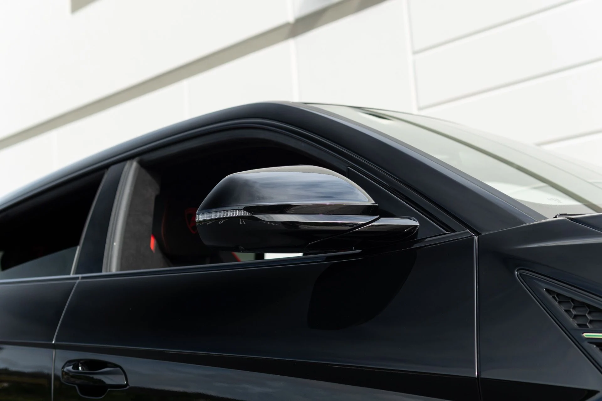 mph009_3196434435_Used_2024_Lamborghini_Urus_Performante_1766445778_98154c2293