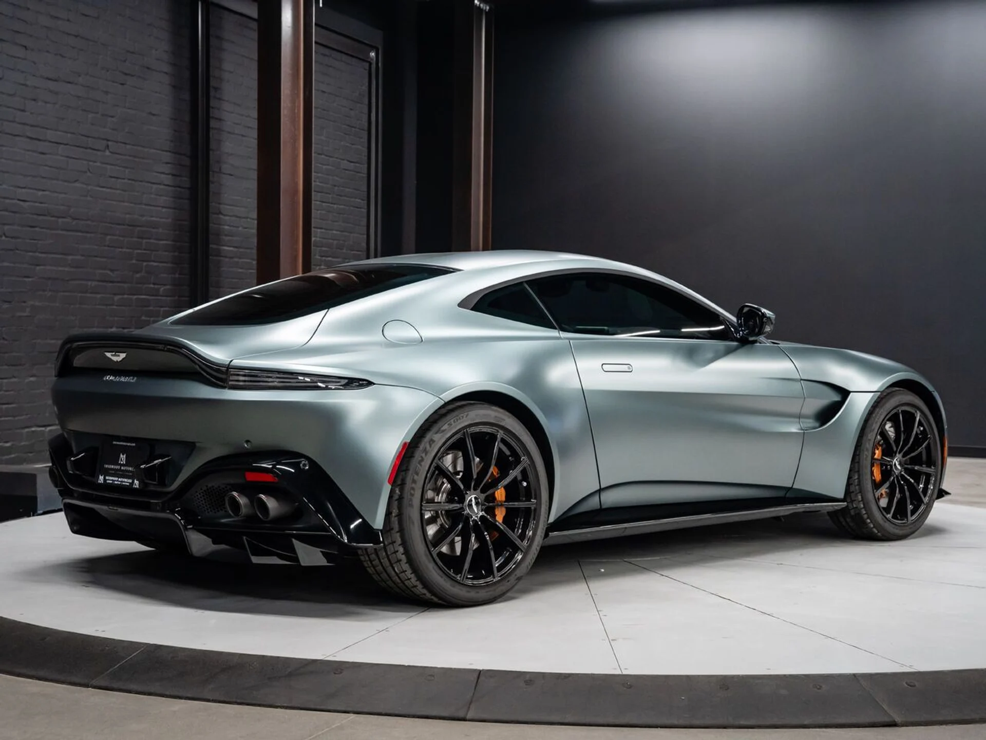 mph009_3199368247_aston_martin_vantage_2020_bf9c5f1a0e