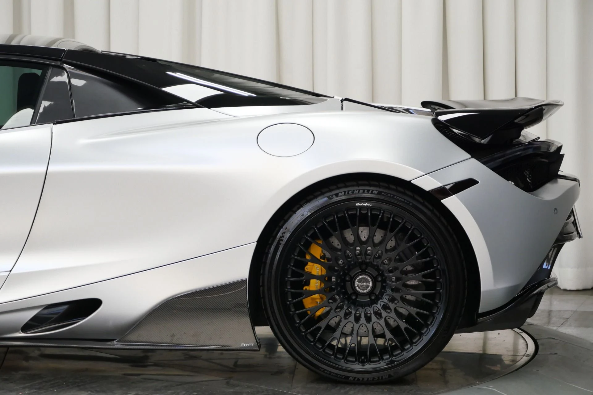 mph009_3207041607_Used_2020_Mc_Laren_720_S_Performance_Spider_1754413526_5a7c29d1b3