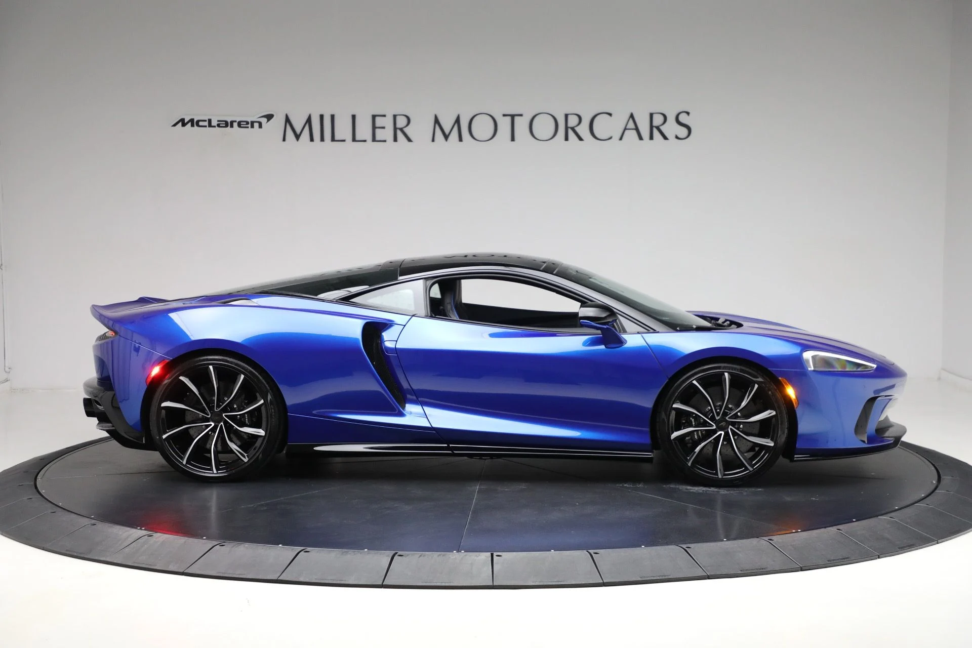 mph009_321638605_New_2025_Mc_Laren_GTS_Tech_Lux_1261cb5118