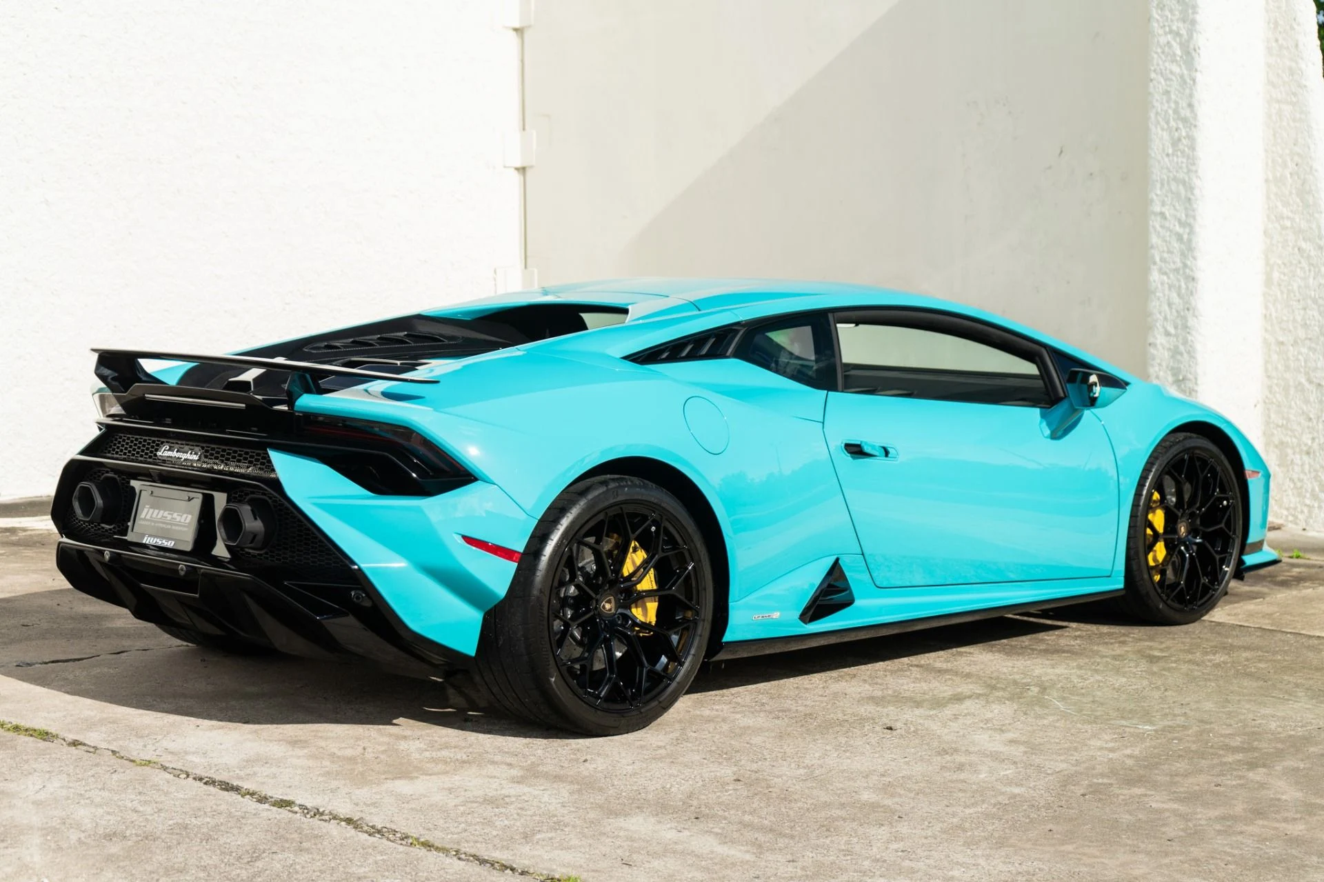 mph009_3216502887_Used_2023_Lamborghini_Huracan_Tecnica_1779493842_9a38cdcd77