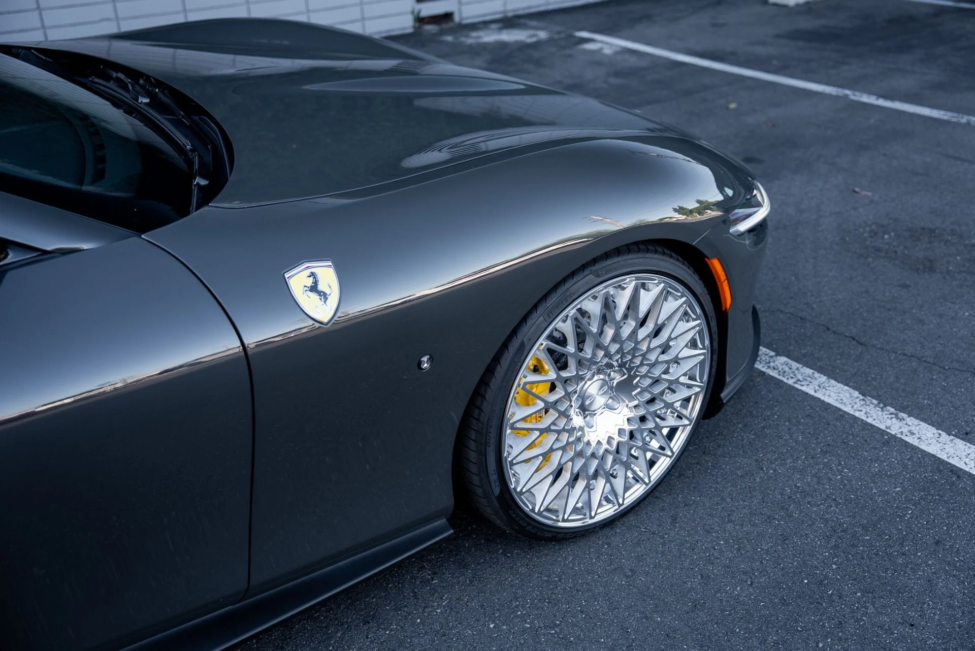 mph009_3219150882_Used_2024_Ferrari_Roma_Spider_1764029077_bd2a723e0f