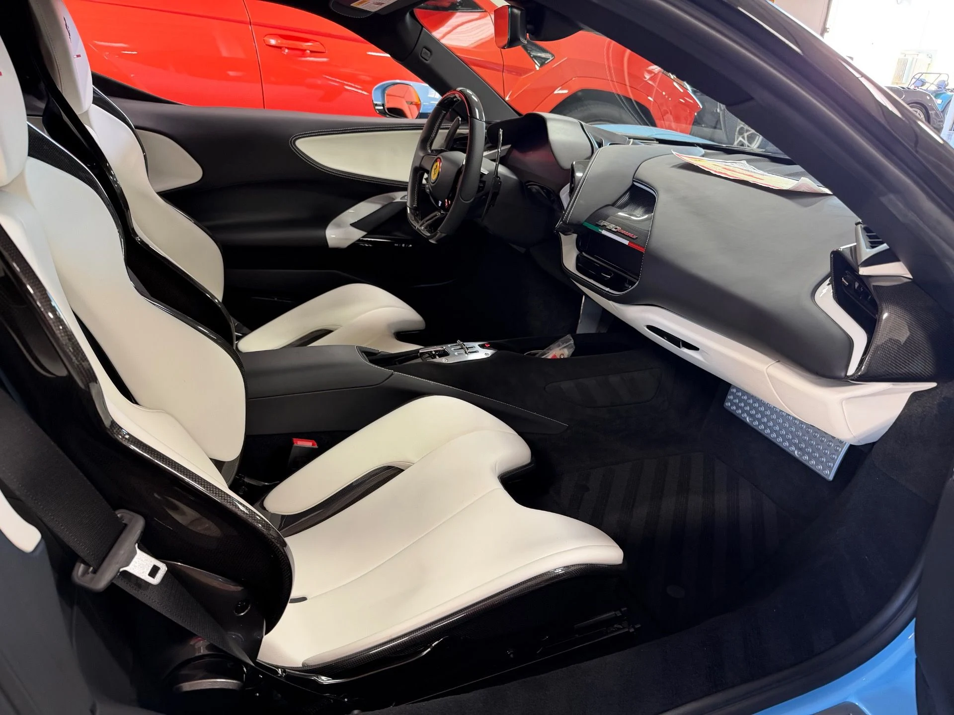 mph009_3229669901_13031_p10_l_614c3f4172