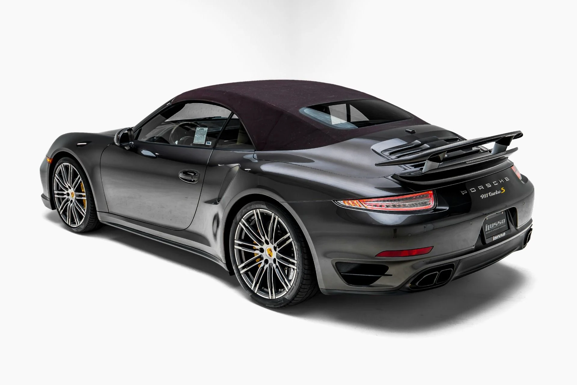mph009_3231352516_Used_2015_Porsche_911_Turbo_S_1783626480_f47f7b3ee7