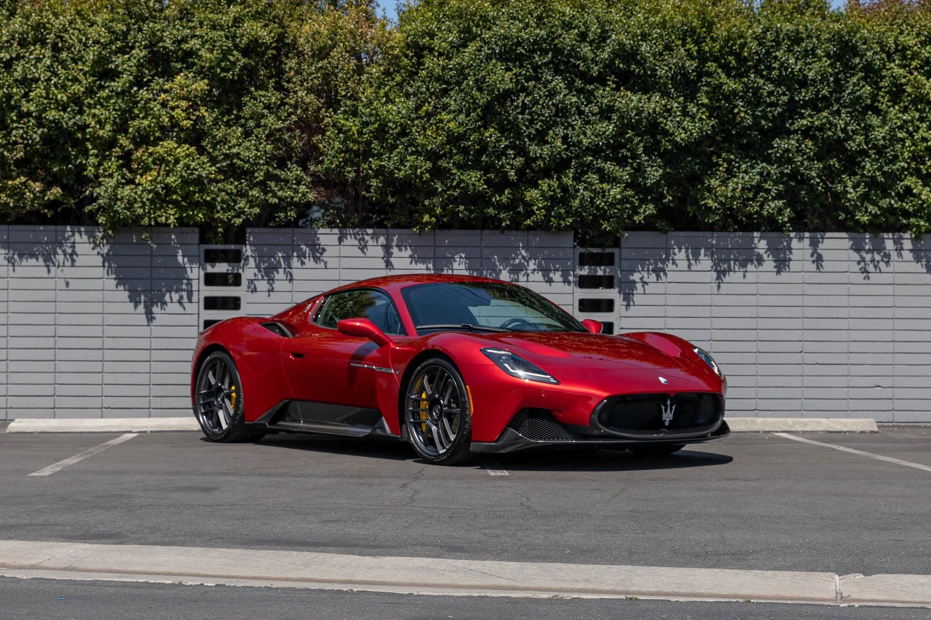 mph009_3233744029_Used_2022_Maserati_MC_20_1747769258_44fb911329