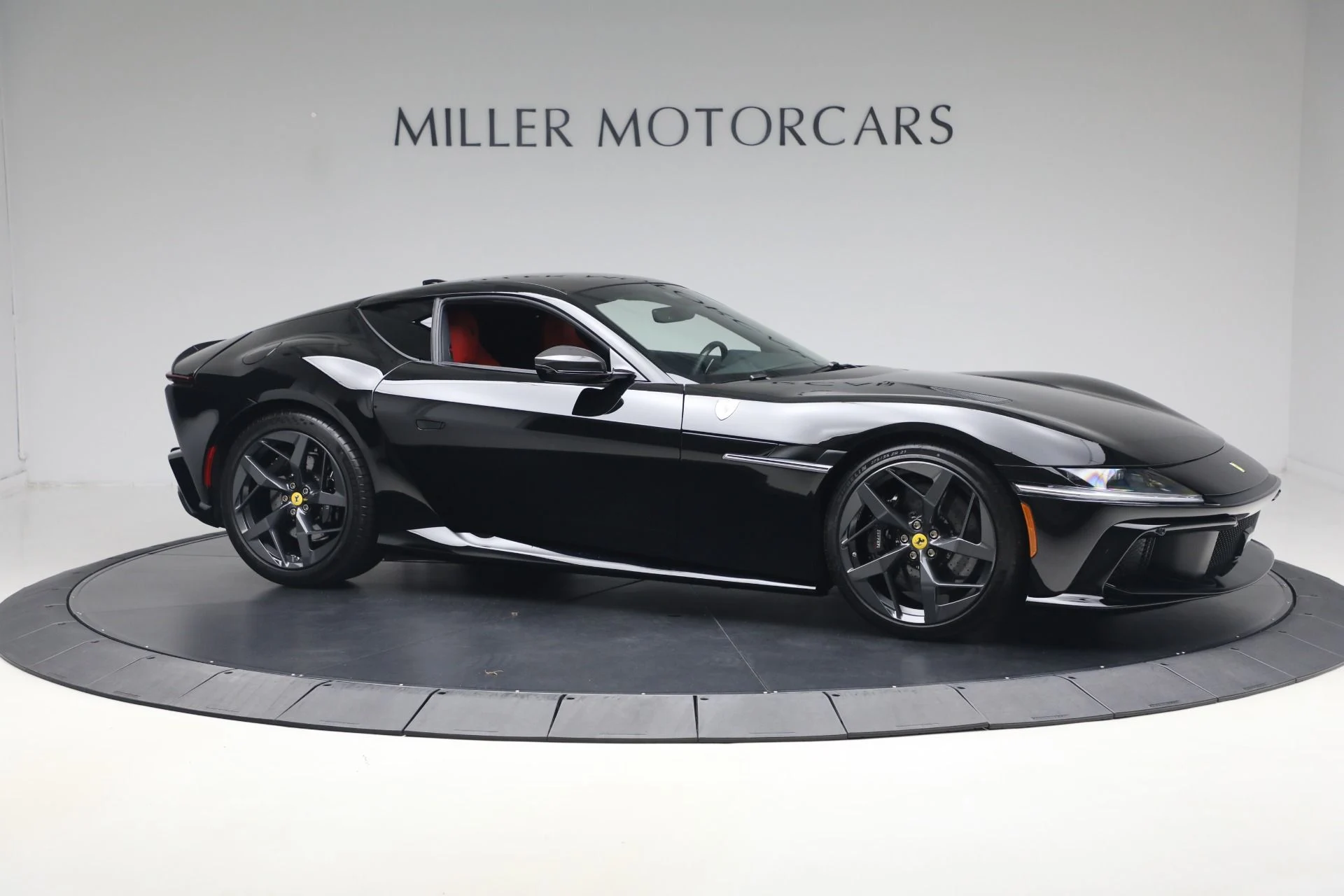 mph009_323654459_Used_2025_Ferrari_12_Cilindri_1784639089_ed806b326d