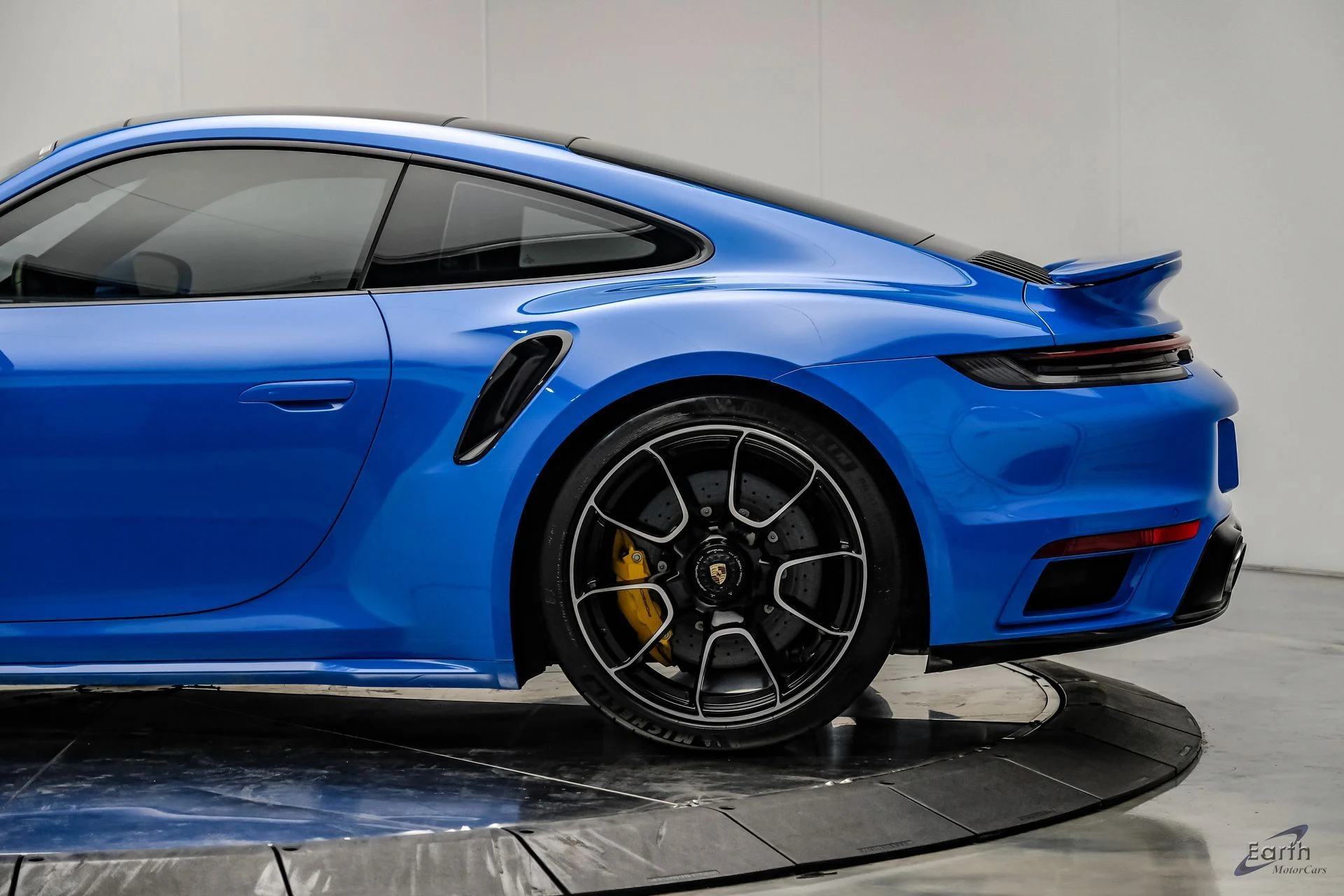 mph009_3239350032_19c48aa2739c7f927b2602482c047aedx_efe4ae07b9