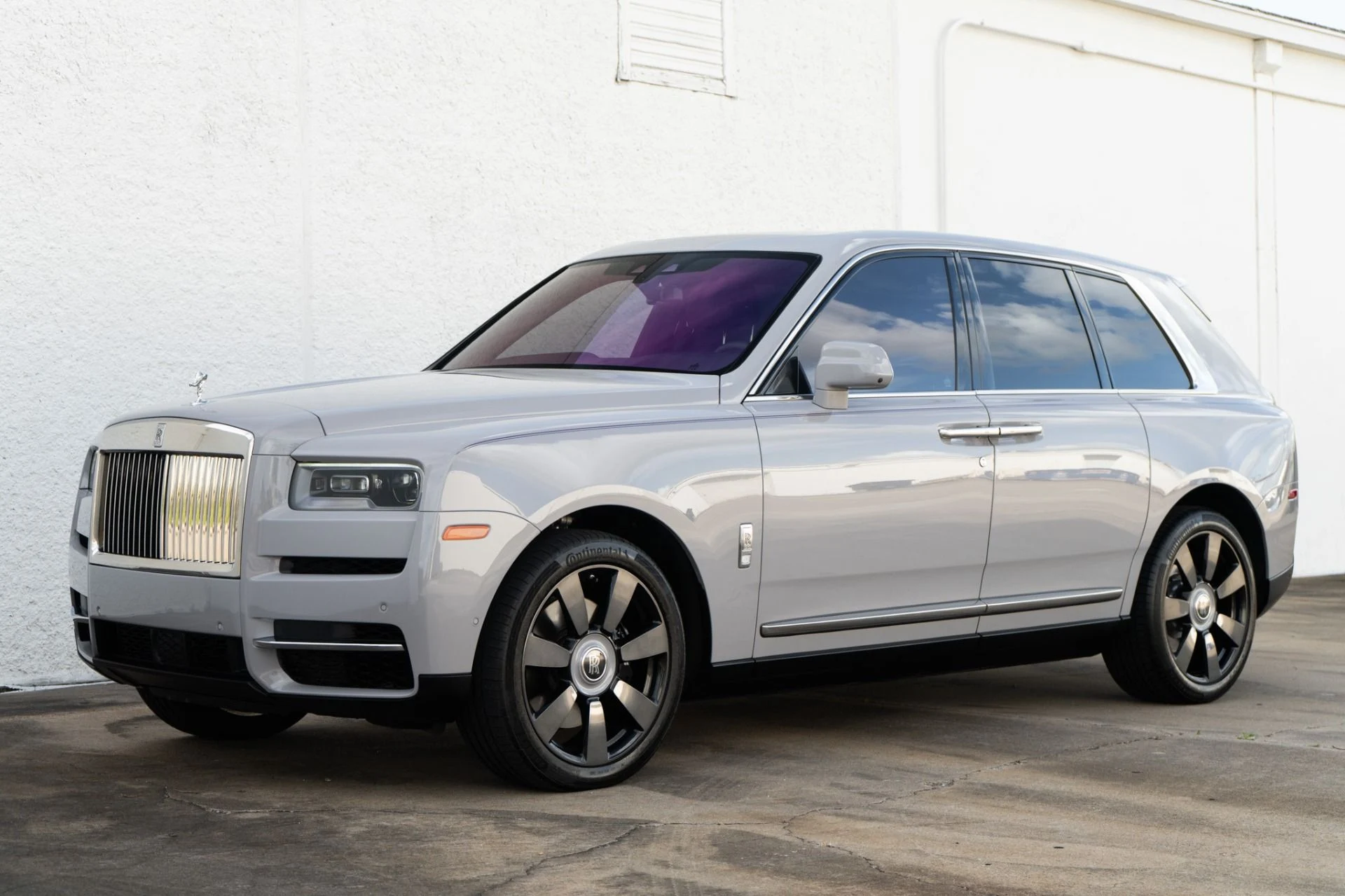 mph009_3244372273_Used_2024_Rolls_Royce_Cullinan_1787179437_49e697fb9d
