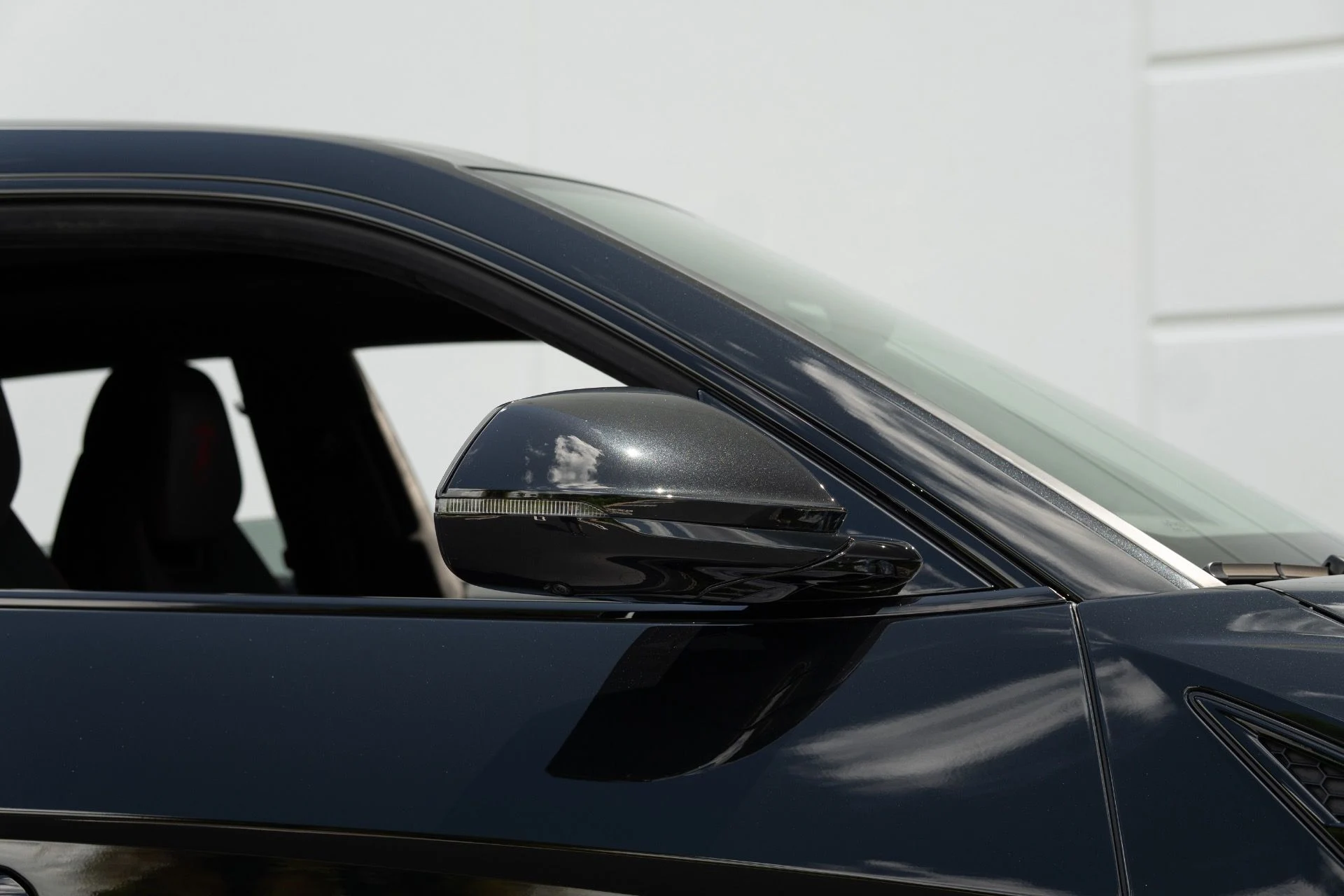 mph009_3251475479_Used_2020_Lamborghini_Urus_1758836559_cdec420a63
