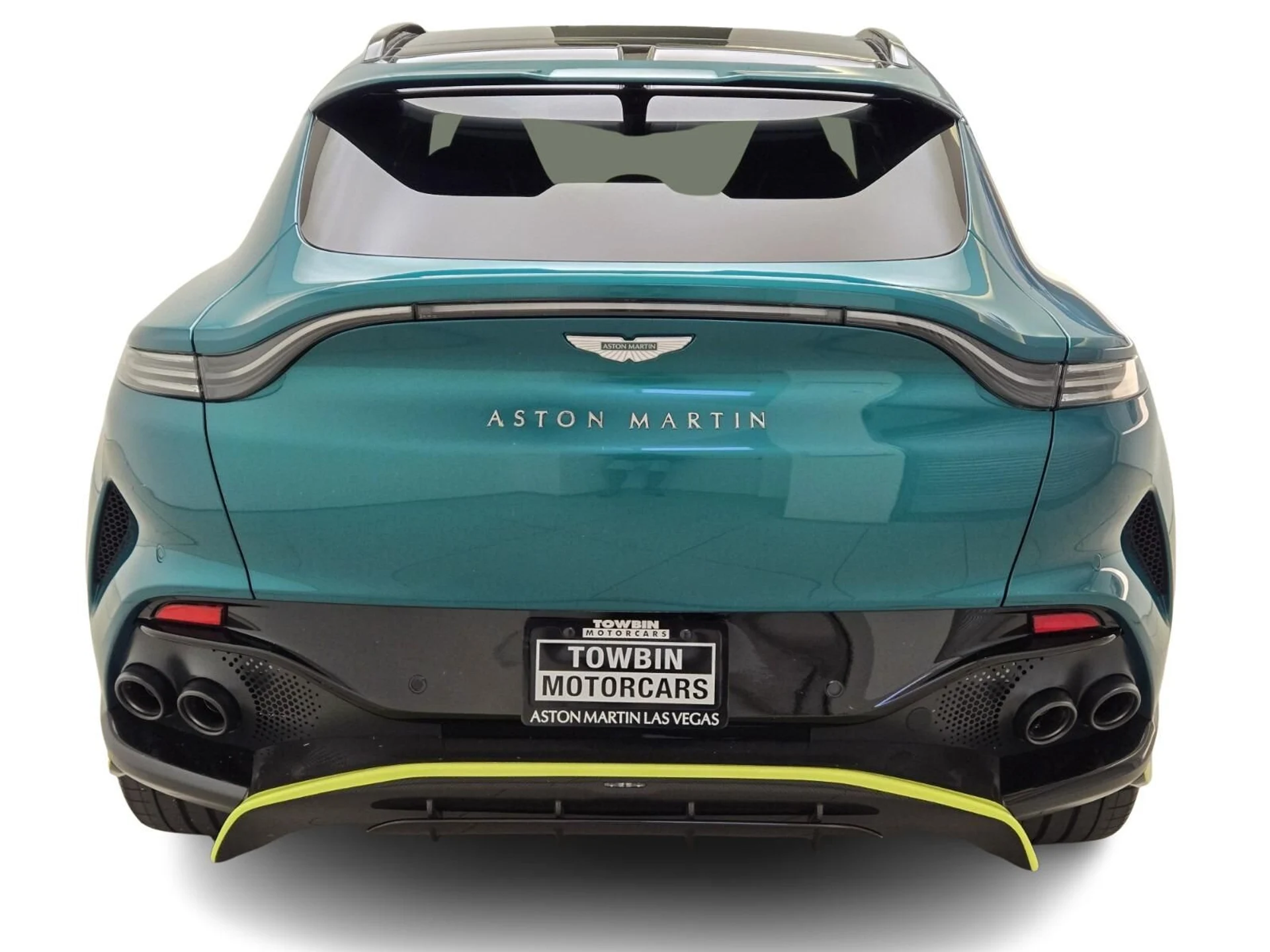mph009_3260251371_New_2025_Aston_Martin_DBX_707_1753422038_28933bc876