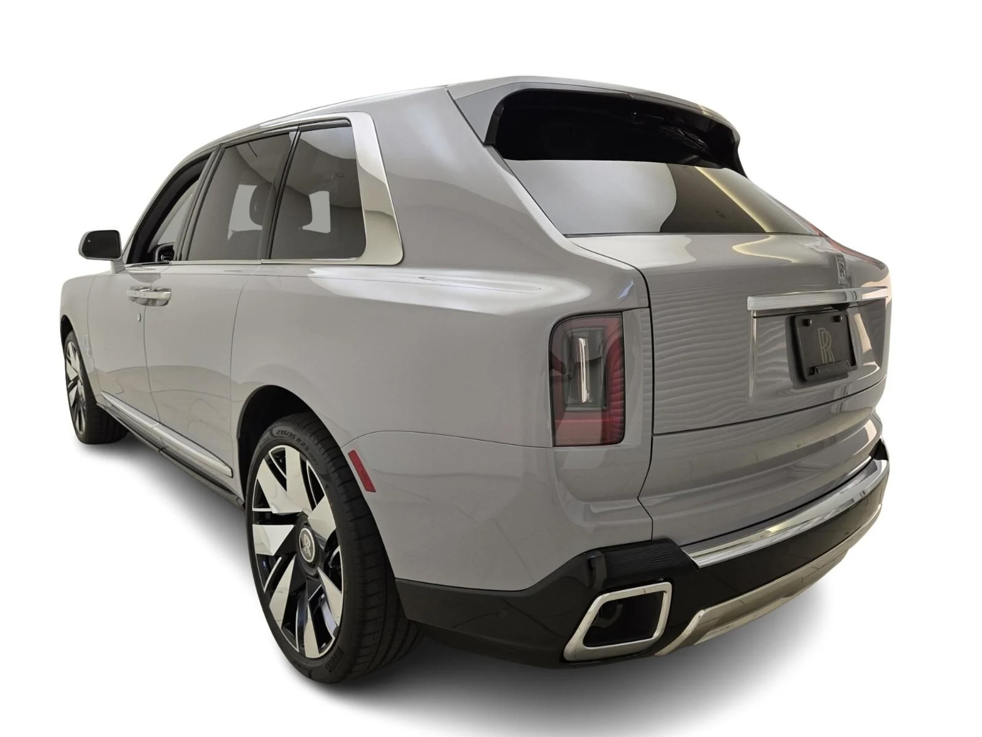 mph009_3270390497_New_2026_Rolls_Royce_Cullinan_1760421149_63a8de2d14