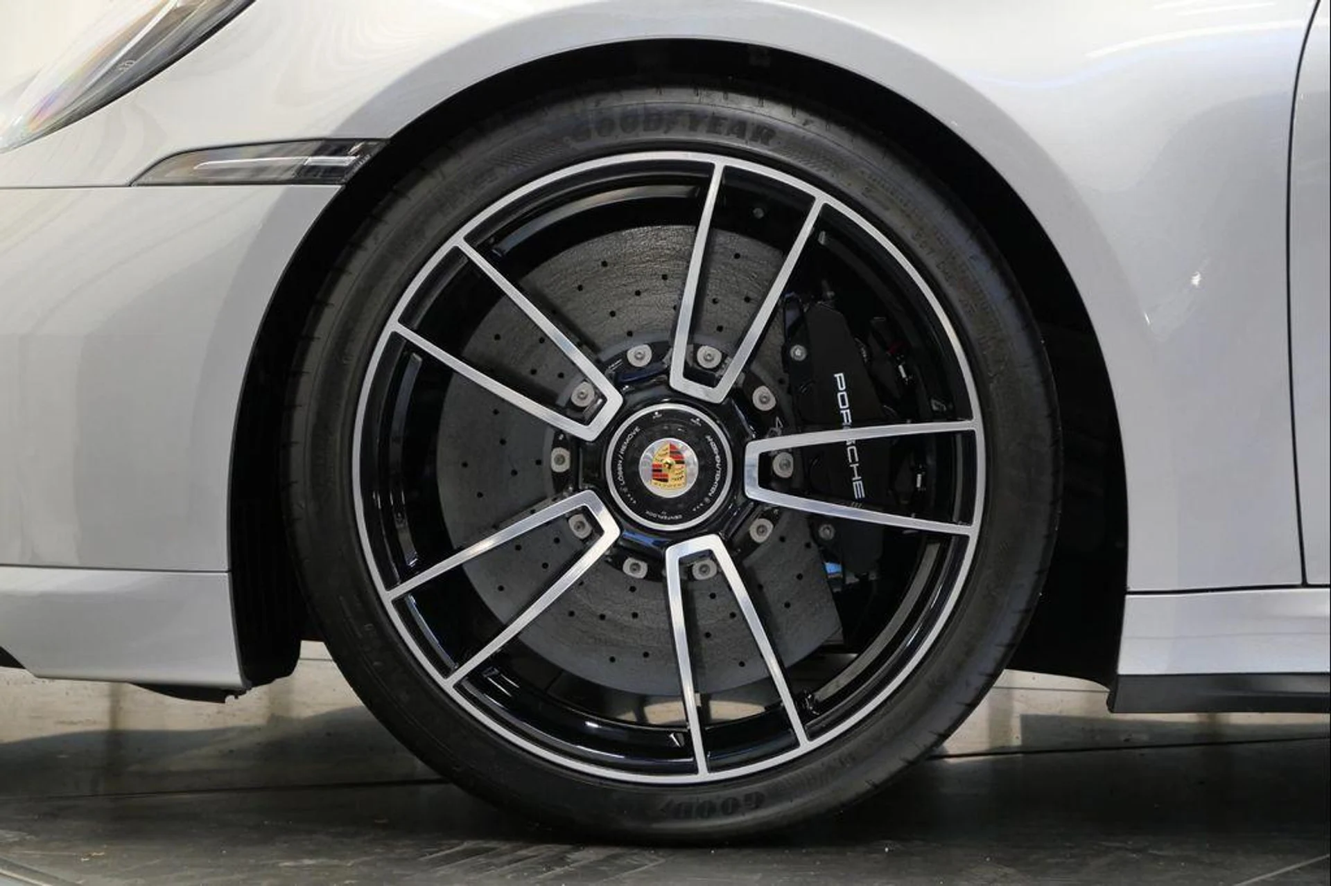 mph009_3281162823_w_Hp_Y_Ka6a_Sz_URU_1_MT_69_Q_Wtn6b_JU_8c18aeee6d