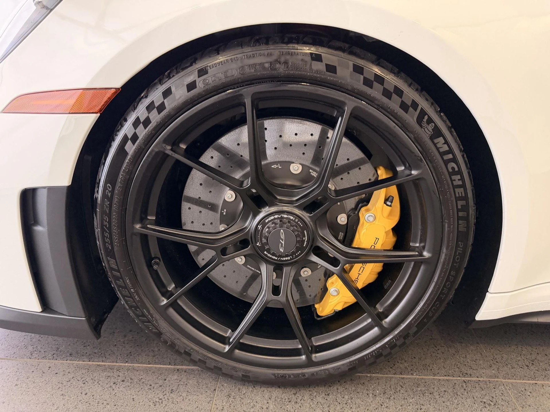 mph009_3282165886_aa082f83a38bf6bfd38a57a61be14055x_706f7c3327