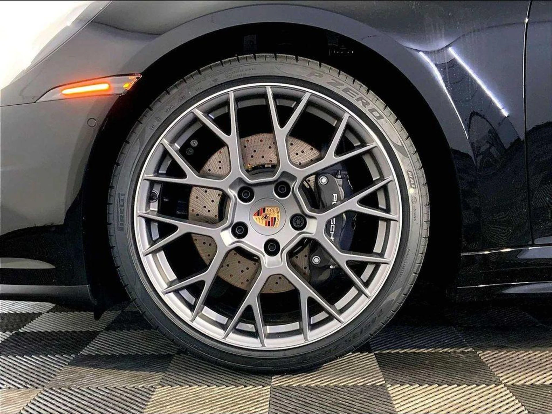 mph009_3287844578_Uv_T9e_Nt3_Np_CG_23o_F5x_Qb_O6_W5_A_a14413a2f6