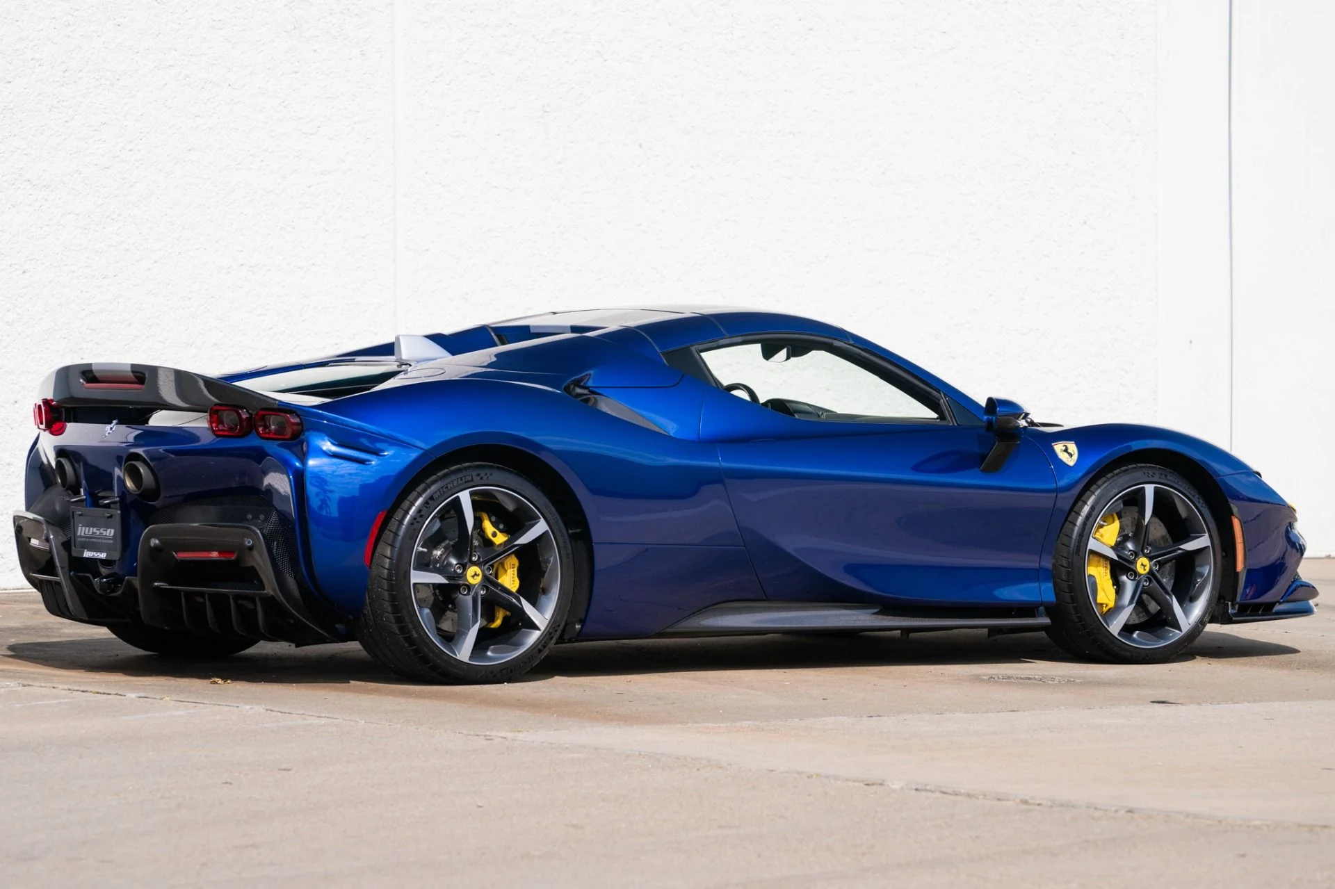 mph009_3288142280_Used_2022_Ferrari_SF_90_Spider_Assetto_Fiorano_1757958945_28c5c20726