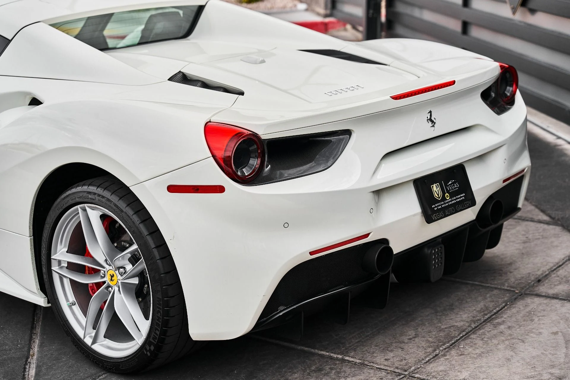 mph009_3300227893_Used_2018_Ferrari_488_Spider_Base_1787888138_40c2c1eb54