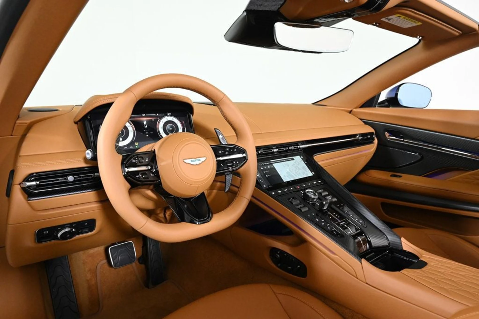 mph009_3301990652_new_2025_aston_martin_db12_volante_11350_22900895_9_1024_a830a1f36c