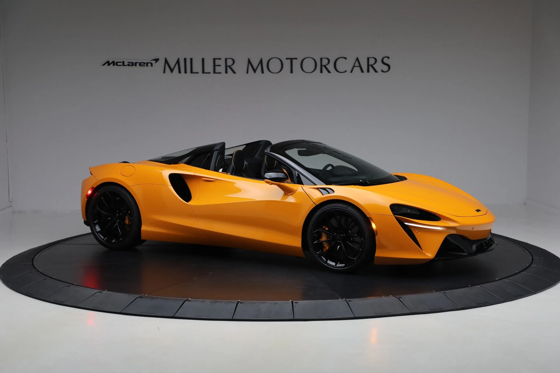 mph009_3313191657_New_2026_Mc_Laren_Artura_Spider_Tech_Lux_143a17f3de