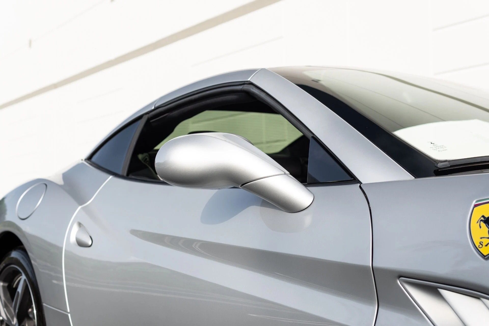 mph009_3318024815_Used_2014_Ferrari_California_1774924910_01c0200708