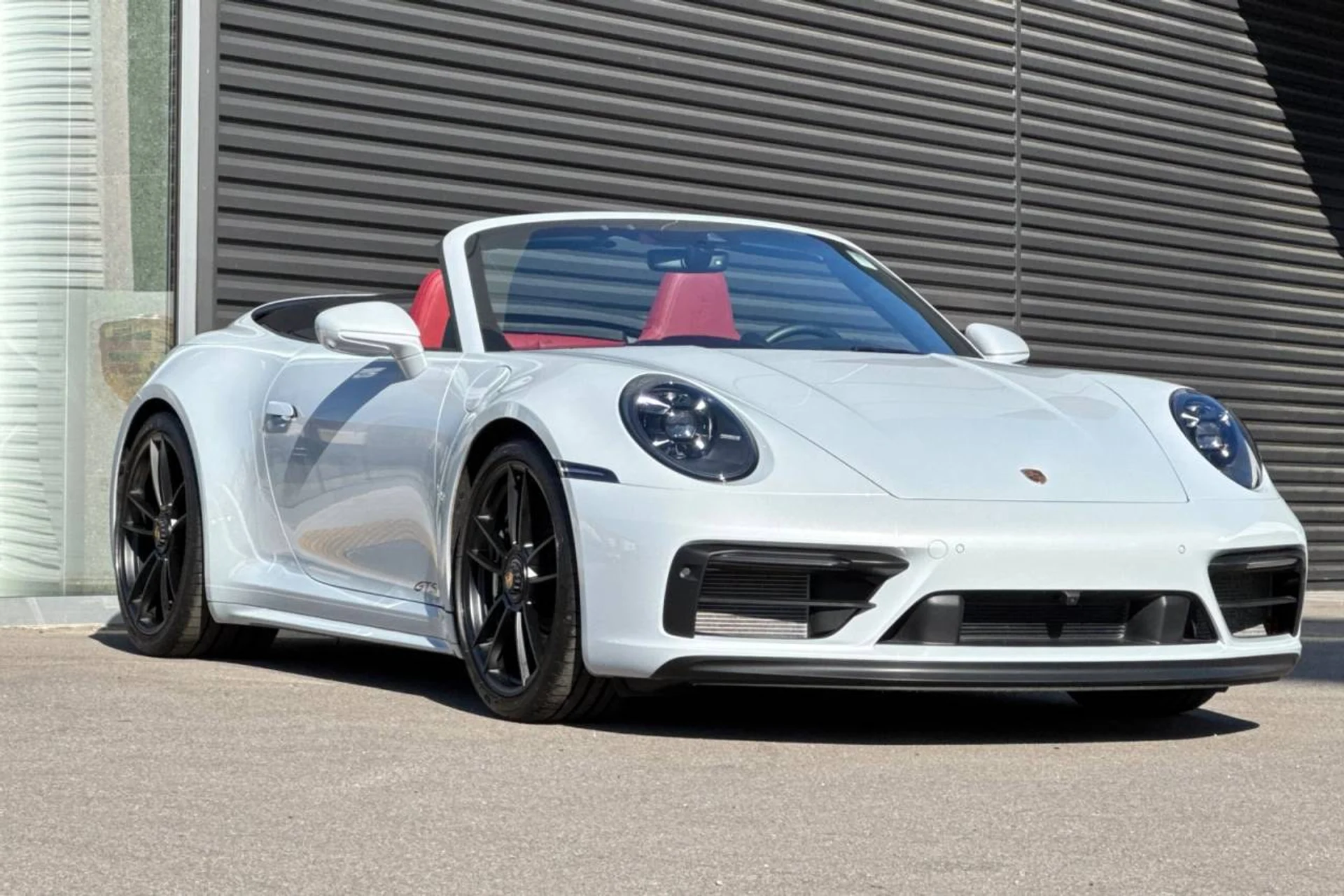 mph009_332019856_1280_8939c48887