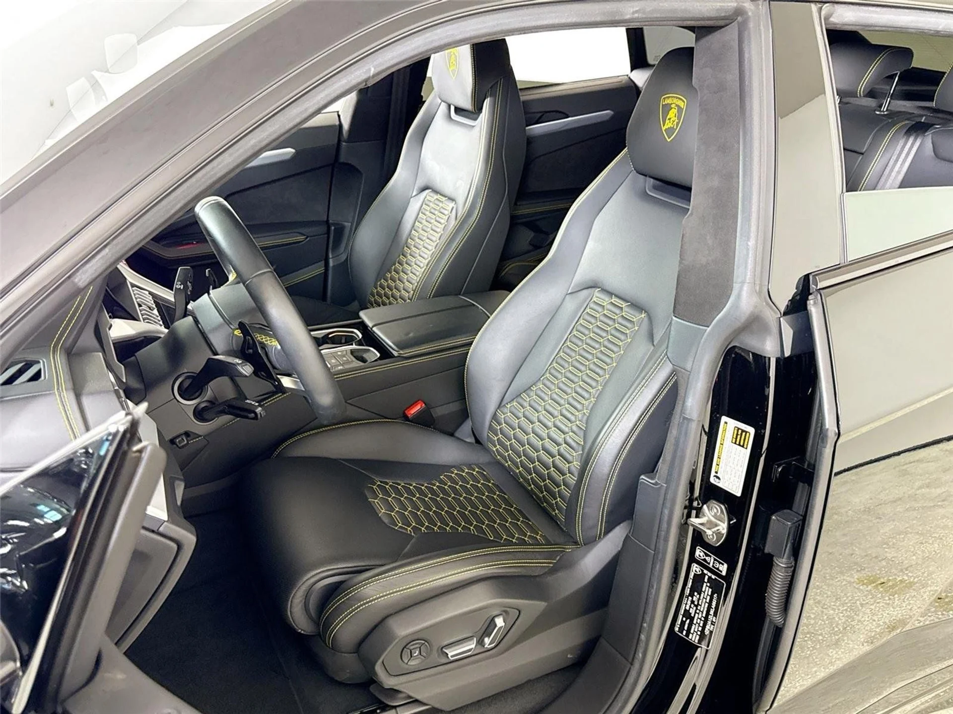 mph009_3320808257_793ec50754445446e2bea73760aaed56_c808f6dc31