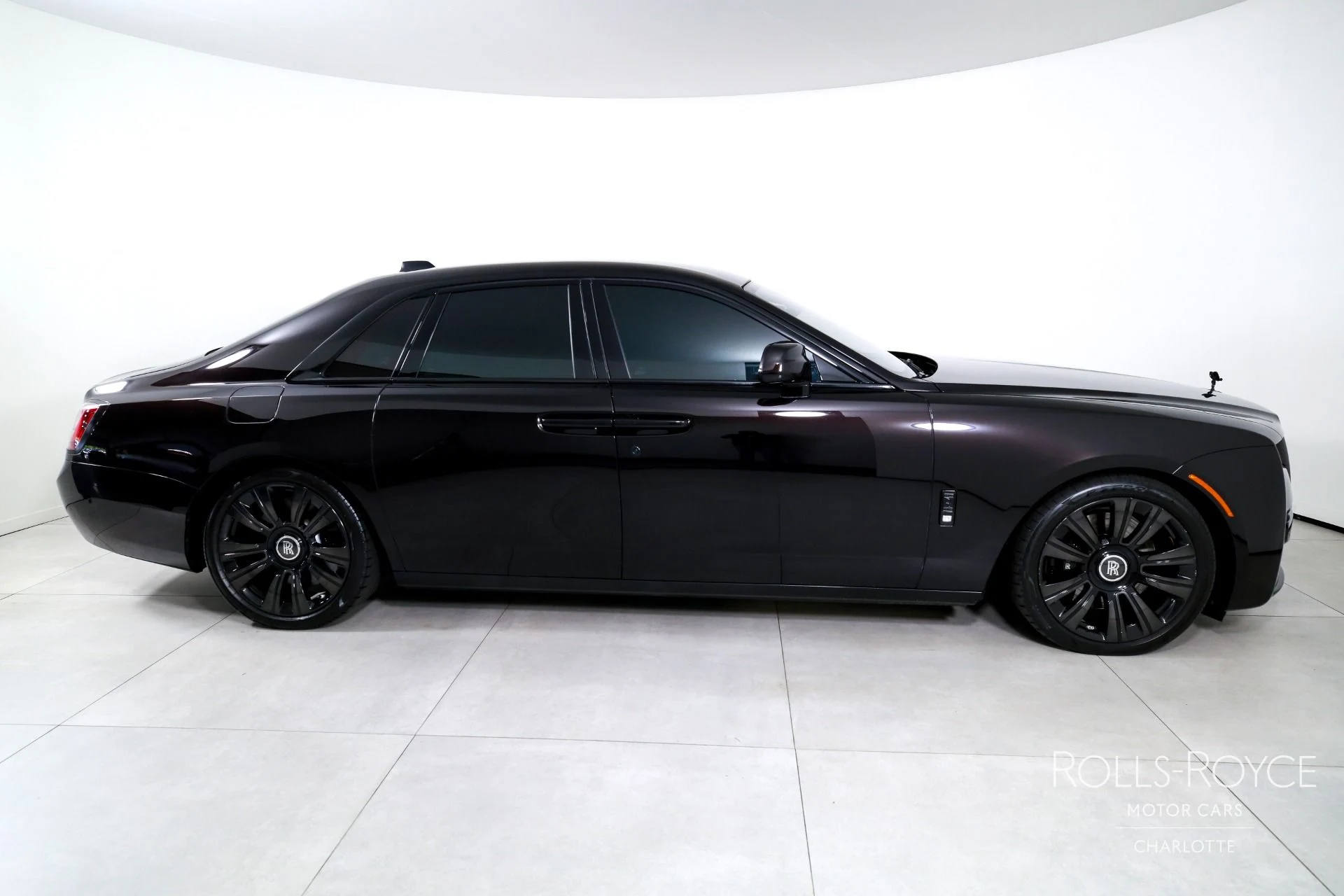 mph009_3329441192_Used_2021_Rolls_Royce_Ghost_1789147066_00aa02fd91