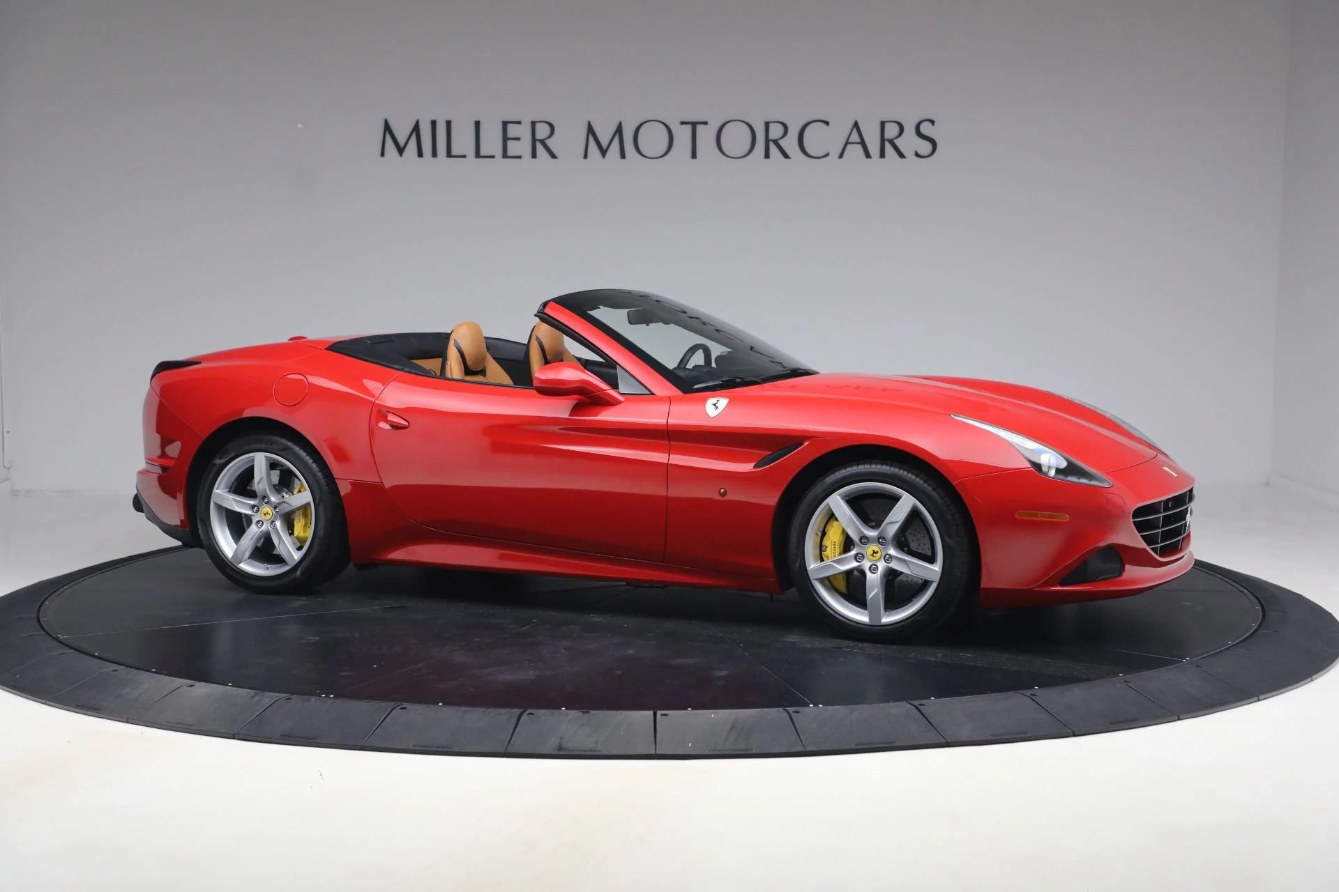 mph009_3331541016_Used_2016_Ferrari_California_T_Handling_Speciale_1775319206_99ea9000bc