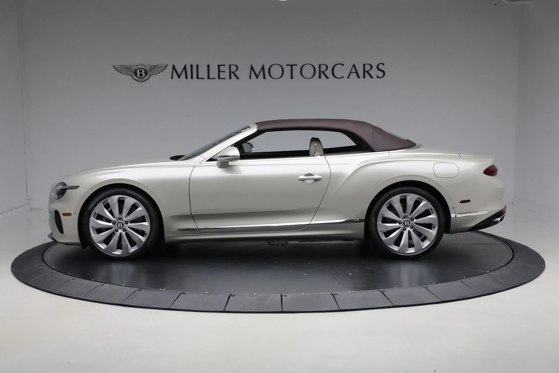 mph009_333192078_New_2026_Bentley_Continental_GTC_d902867201