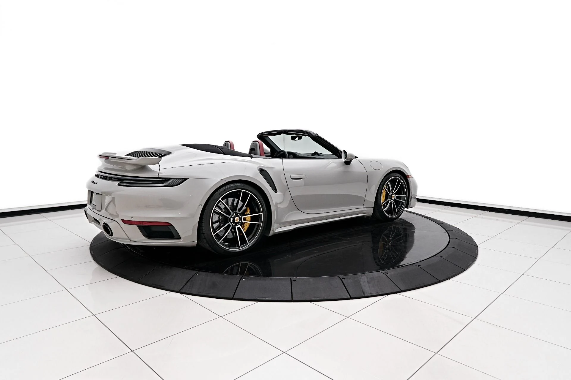 mph009_3332026169_Used_2022_Porsche_911_Turbo_S_1710196275_ad93cbd8d6