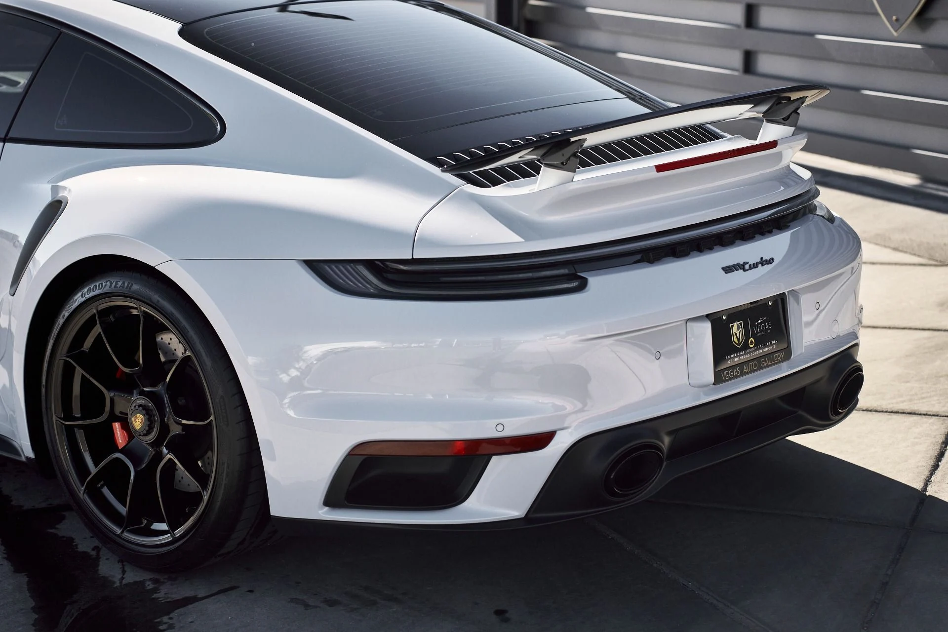 mph009_3333490347_Used_2024_Porsche_911_Turbo_1765332393_af576a873d