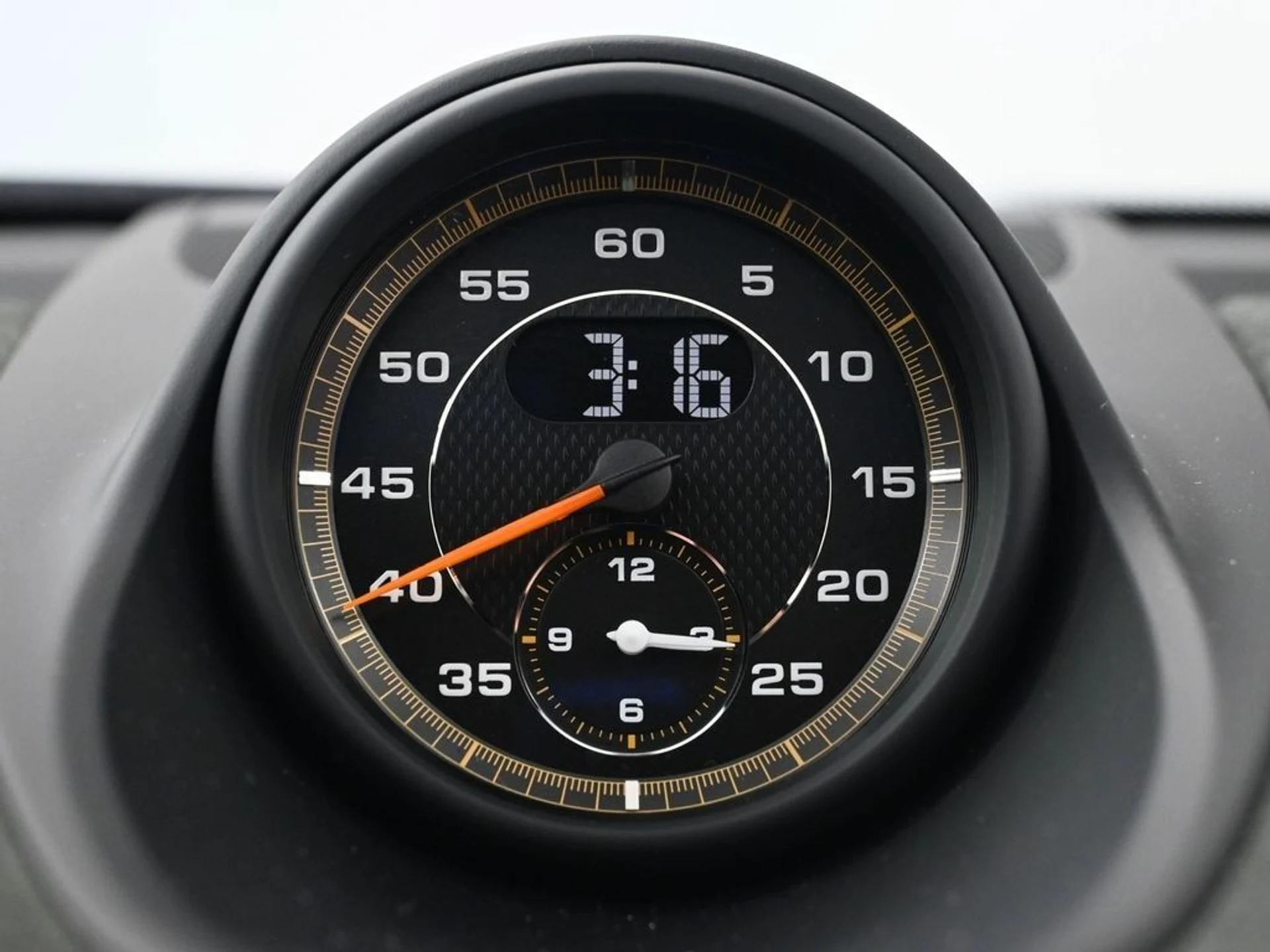 mph009_3338871186_599e2e049610bc0f49404b9c6283a29ex_5a3e4b5610