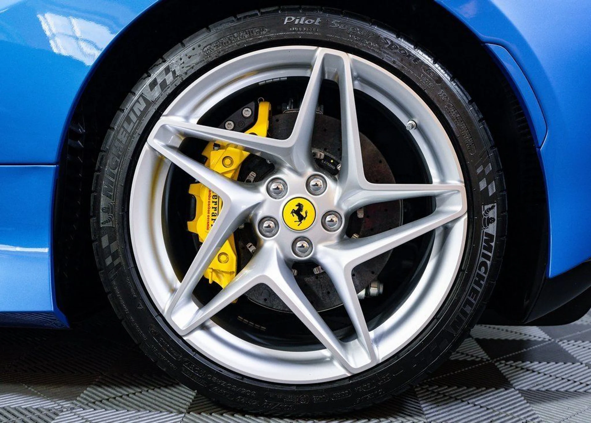 mph009_3342055427_14203aa2841cd1b14856fbd8bf2bb568_92218f1cdb