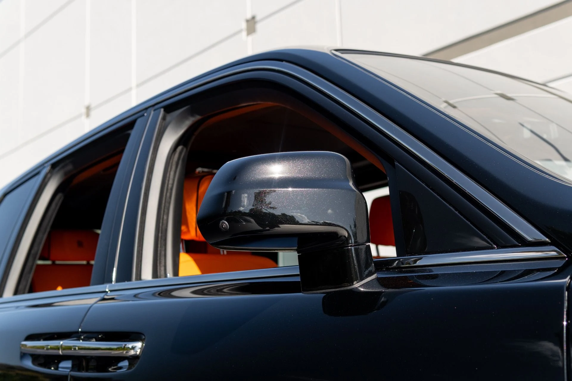 mph009_3344152501_Used_2019_Rolls_Royce_Cullinan_1769627245_3e4a8e3628