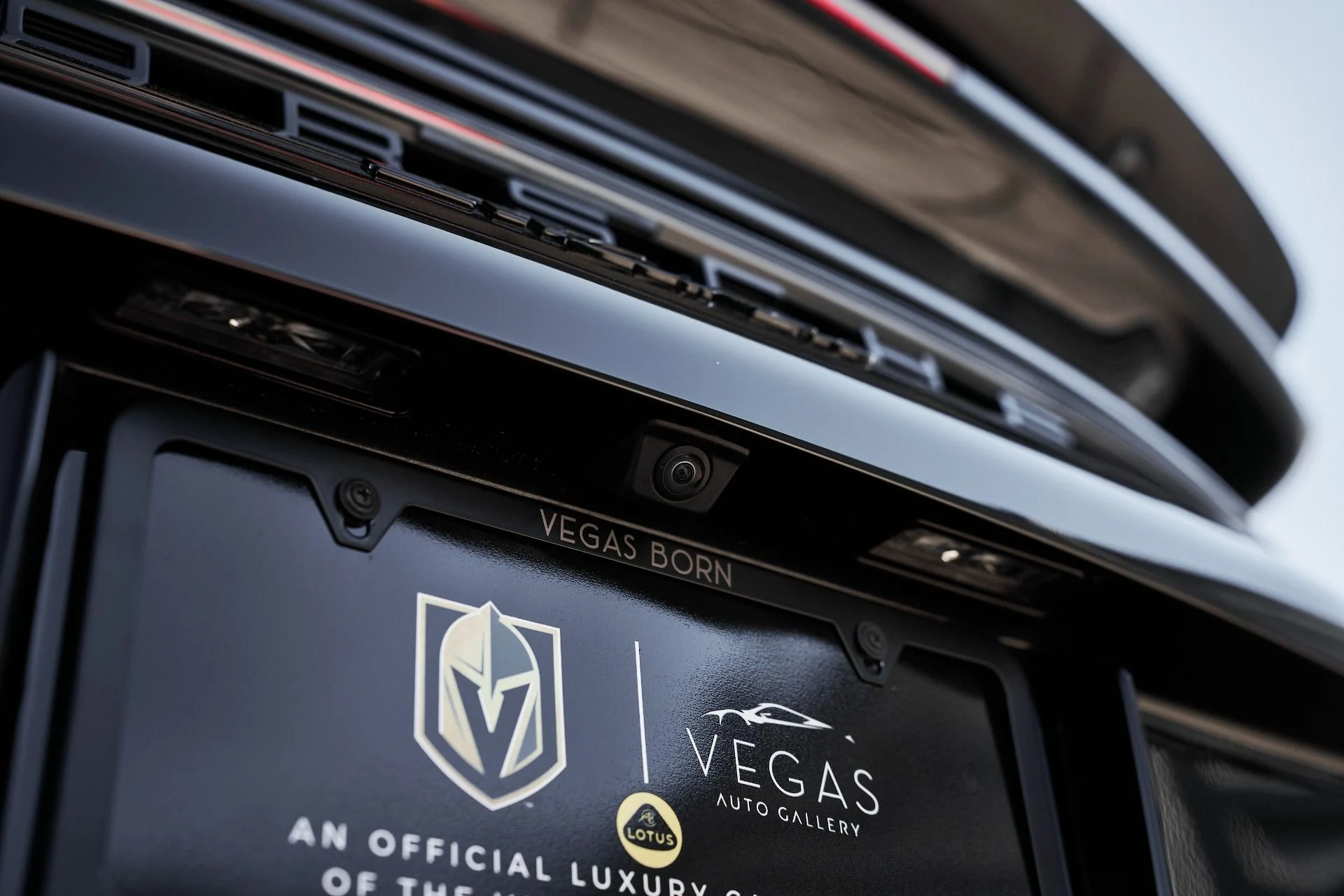 mph009_3351512249_Used_2024_Porsche_911_Turbo_1765937745_3b75e1ba51