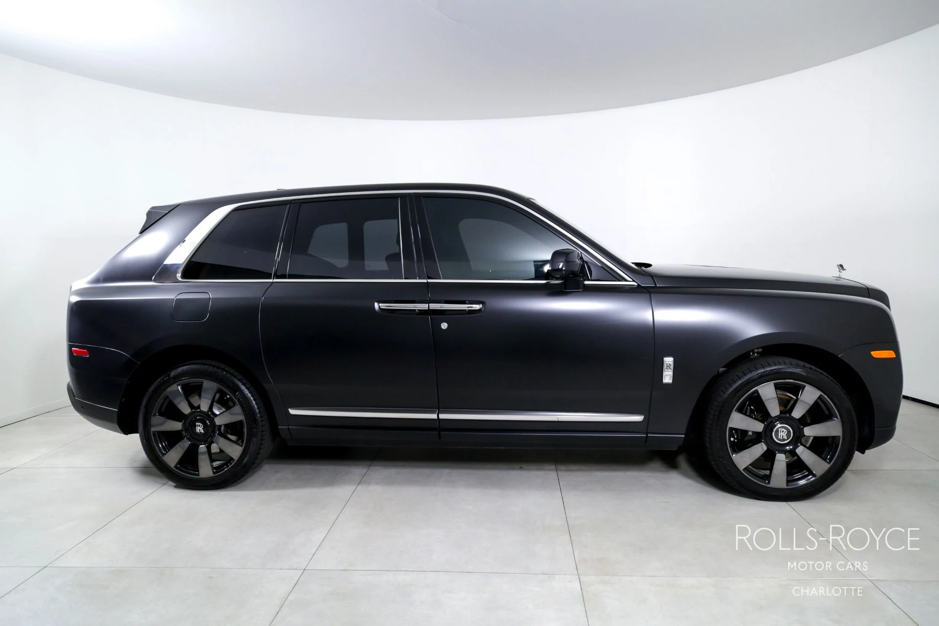 mph009_3356778198_Used_2023_Rolls_Royce_Cullinan_1749155618_3a4af7b61f
