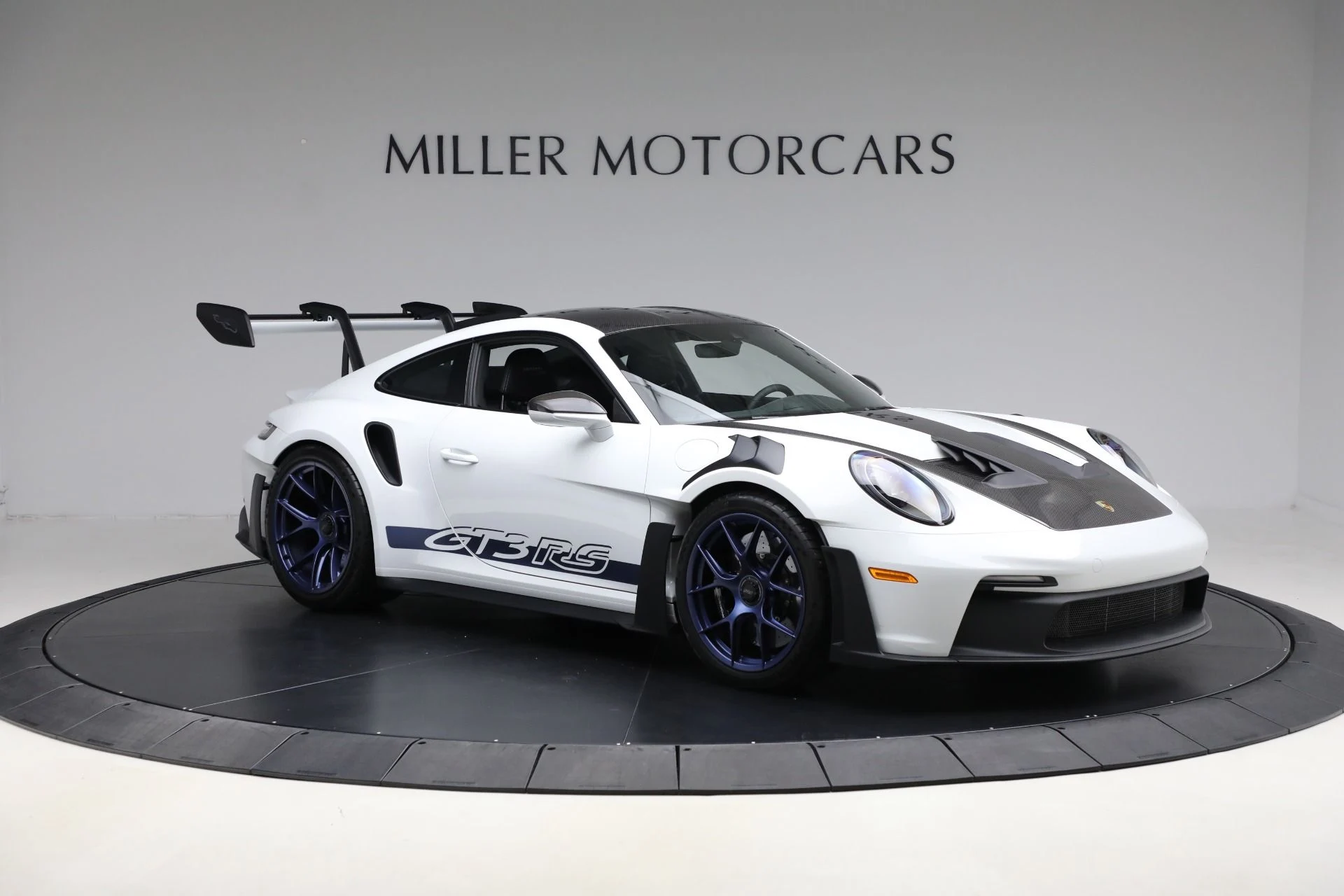 mph009_3364227014_Used_2025_Porsche_911_GT_3_RS_1762987246_6c3bfcde69