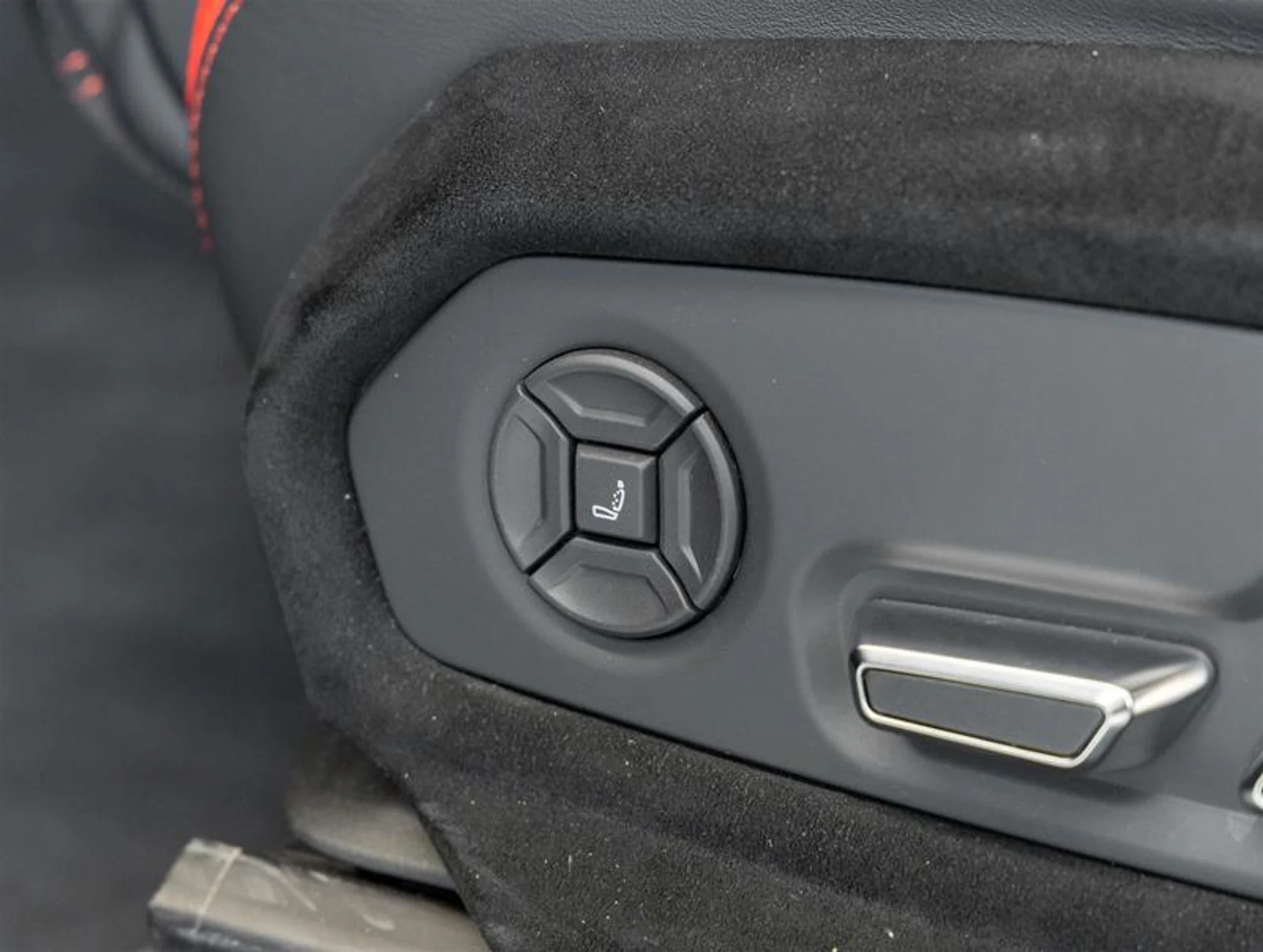 mph009_3366798539_11883416_1645450942_51612b5d24