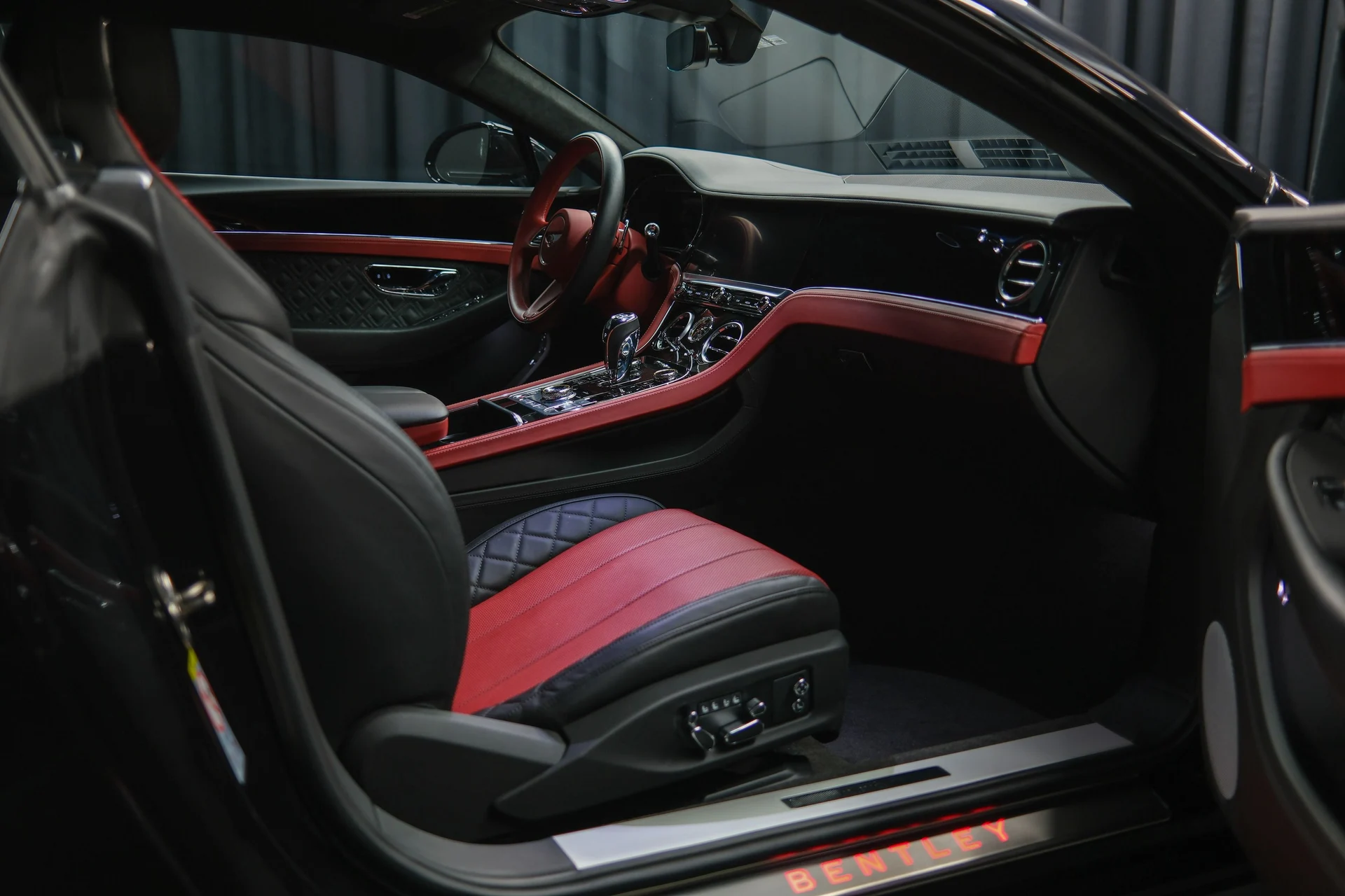 mph009_3368595093_44a524d8_60e9_4013_b097_3c39c575cf48_89960541f3