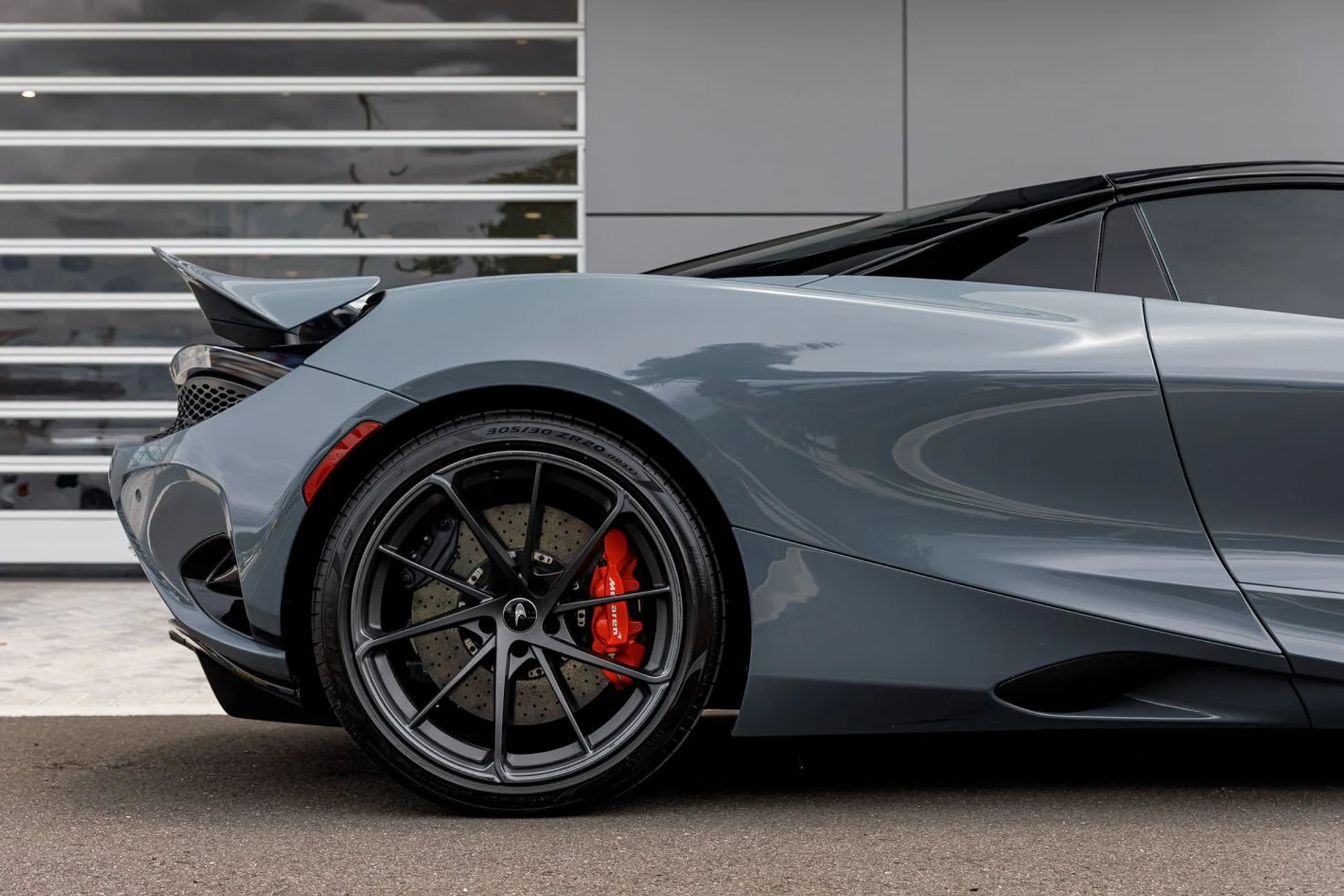 mph009_3377034555_579_p10_l_edb3faa8c4