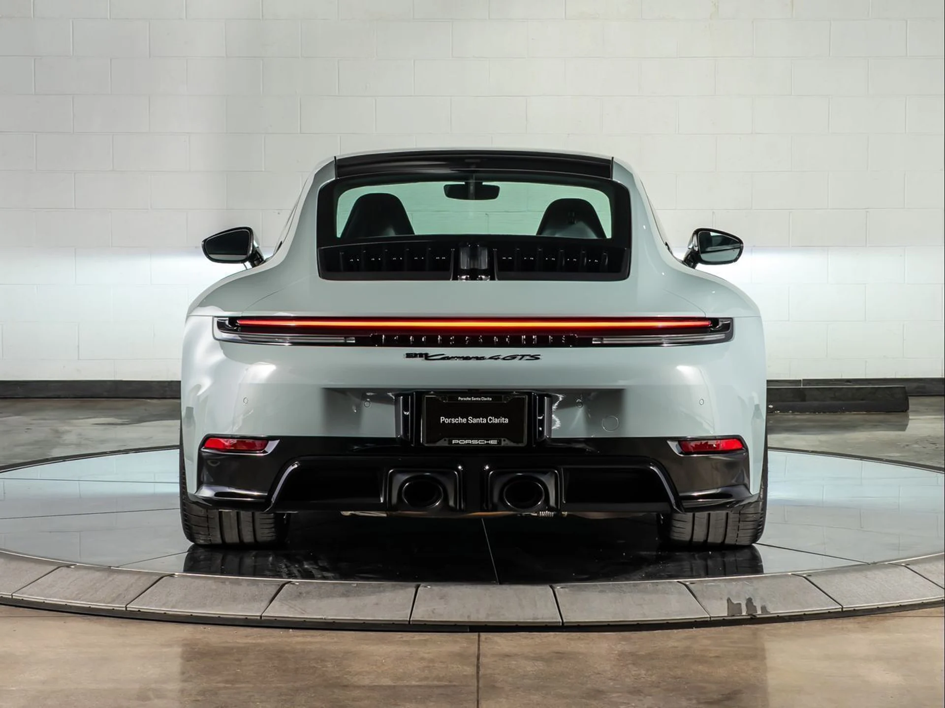 mph009_3377442481_58c37217b733bf1ccd2f9b69be9467bc_048d79d421