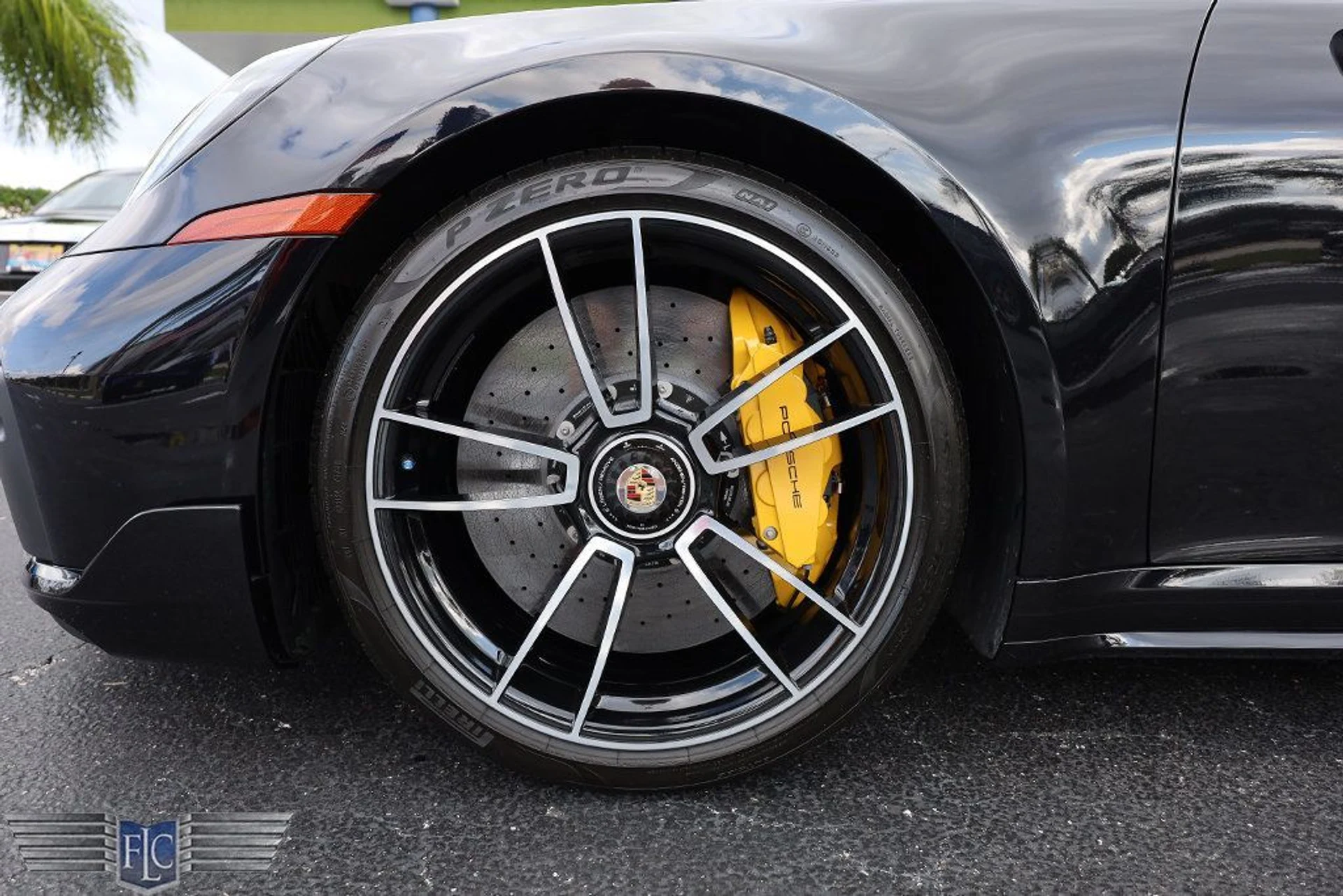 mph009_3377479730_used_2022_porsche_911_turboscoupe_6305_22972338_10_1024_1ca7db03c5