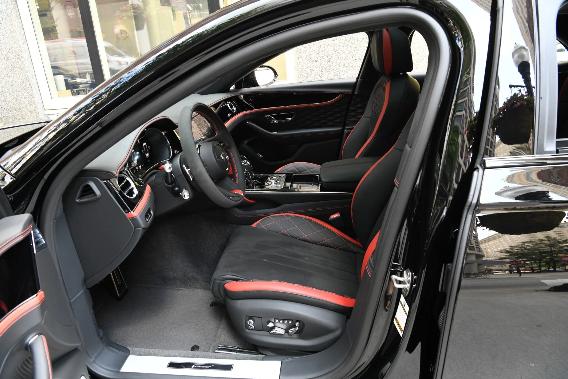 mph009_3384633971_Used_2024_Bentley_Flying_Spur_Speed_1751398464_9bdb5012de