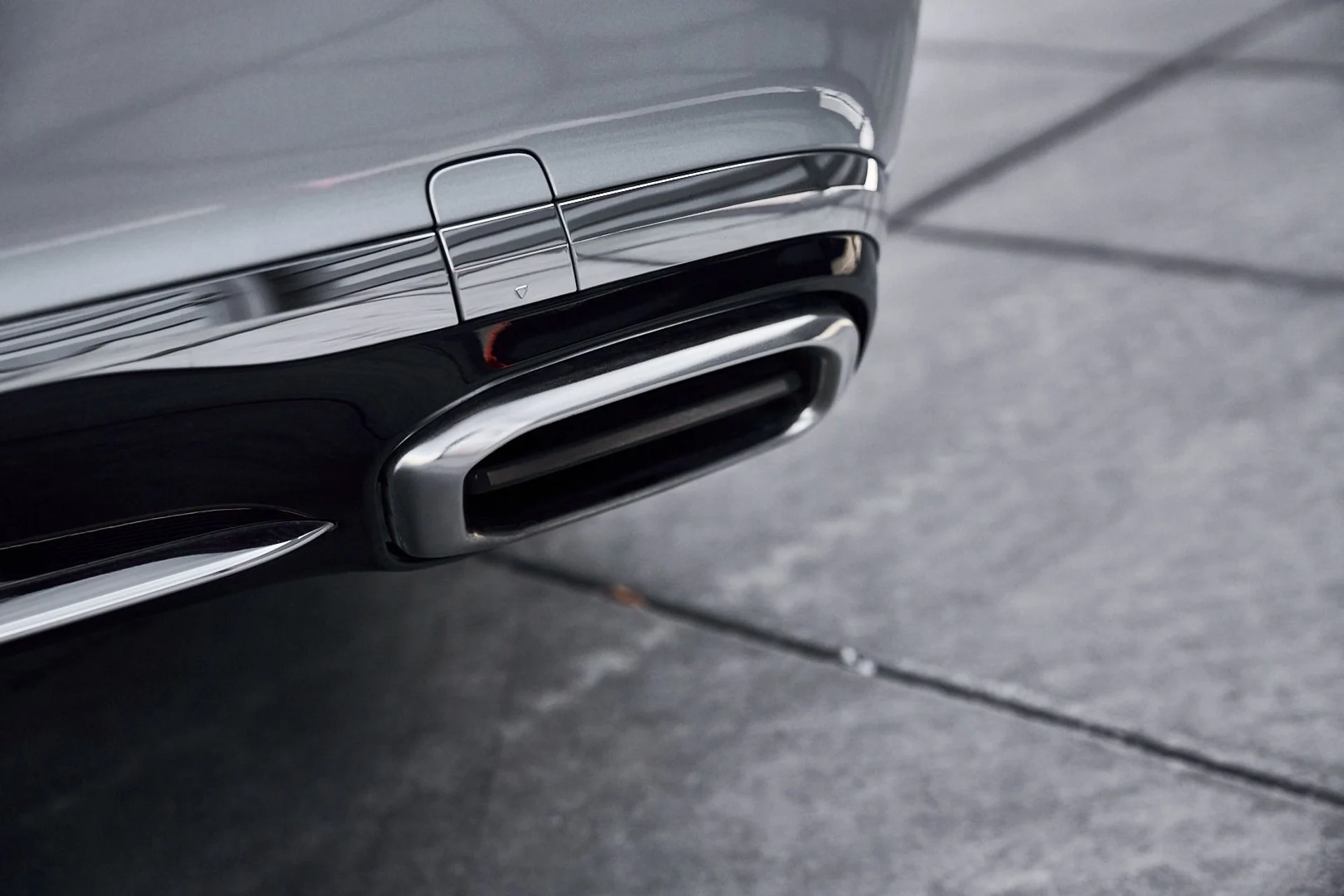 mph009_3385369079_Used_2021_Mercedes_Benz_S_Class_Maybach_S_580_1771643092_dbf0420ec6