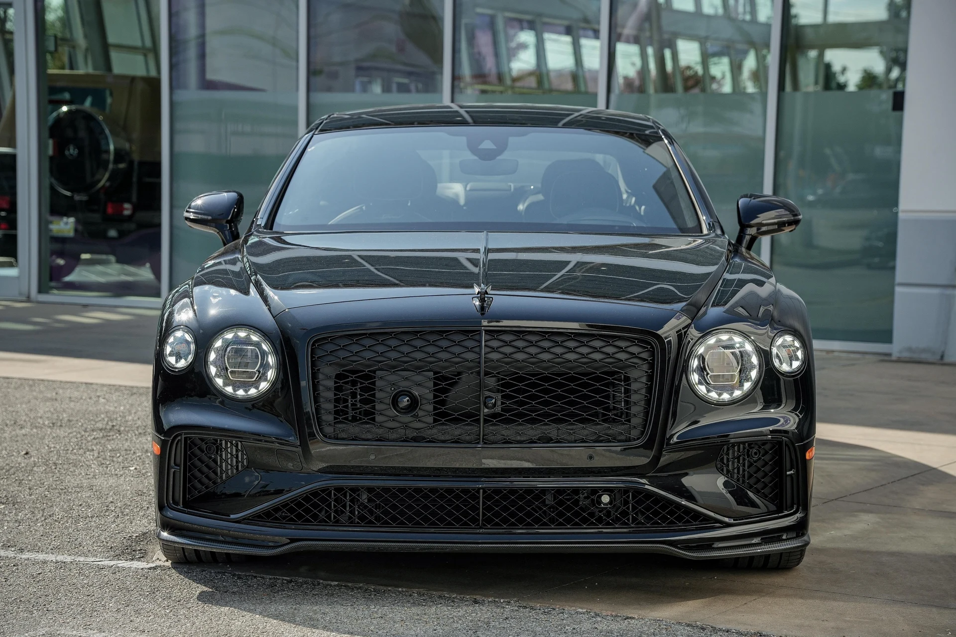 mph009_3393298721_Hi_Tech_Luxury_Imports_LLC_SCBBR_6_ZG_1_SC_022806_image_9_6558d6c310
