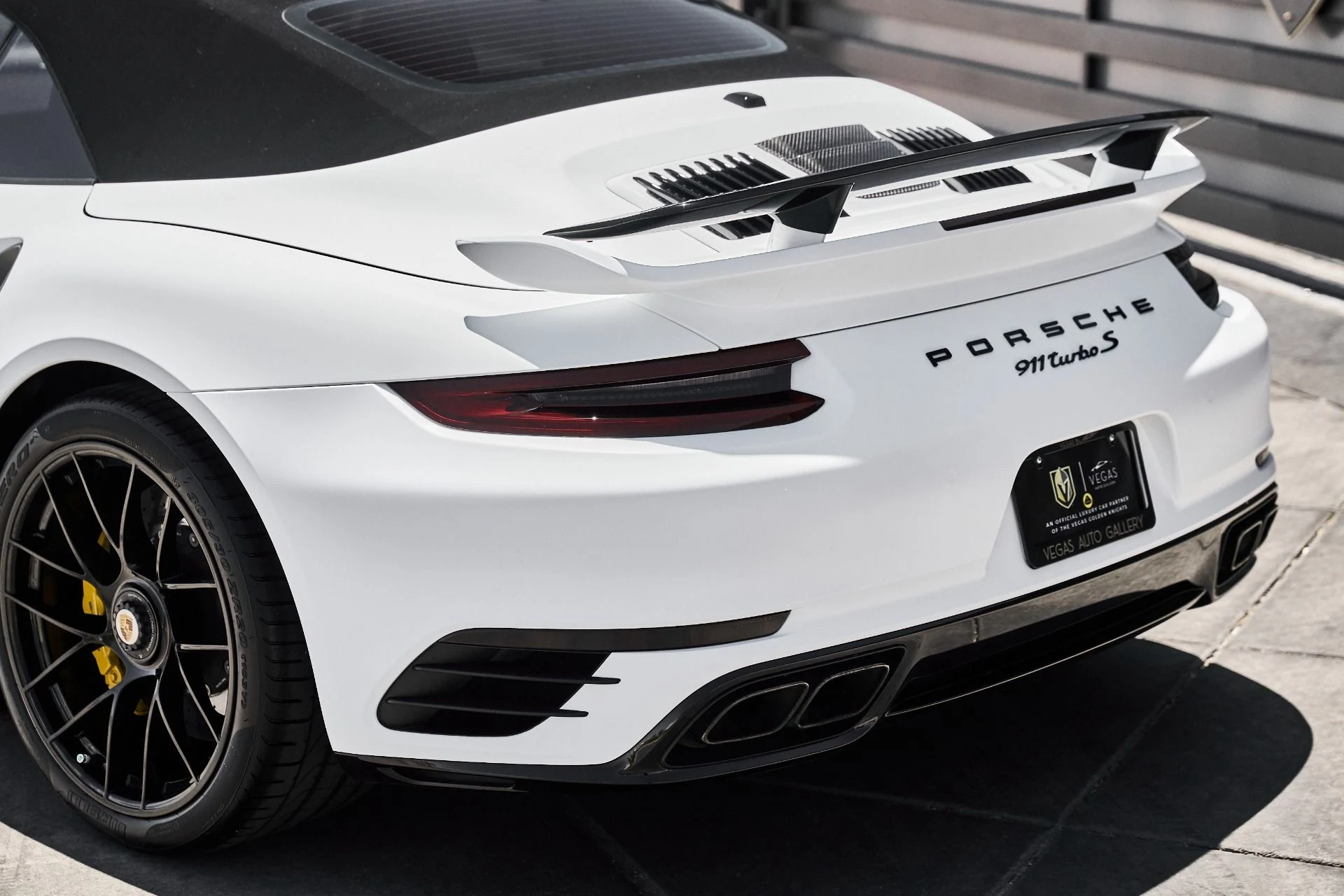 mph009_3401162566_Used_2019_Porsche_911_Turbo_S_1781225393_9b969d3c28